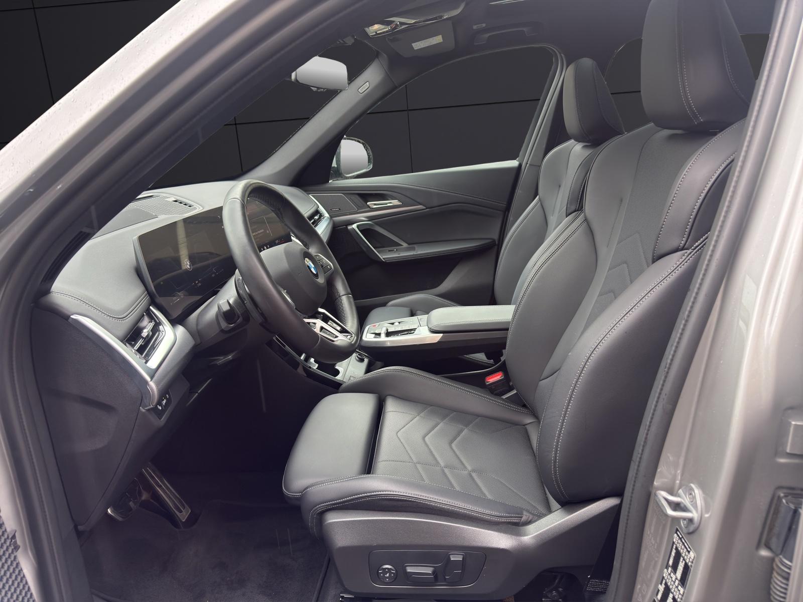 BMW X1 U11 23d xDrive paddles-image-11