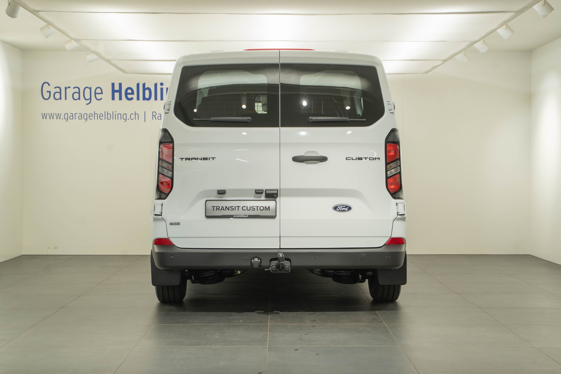 FORD Transit C Van 320 L1 2.5 Duratec 233 Trend PHEV-image-3