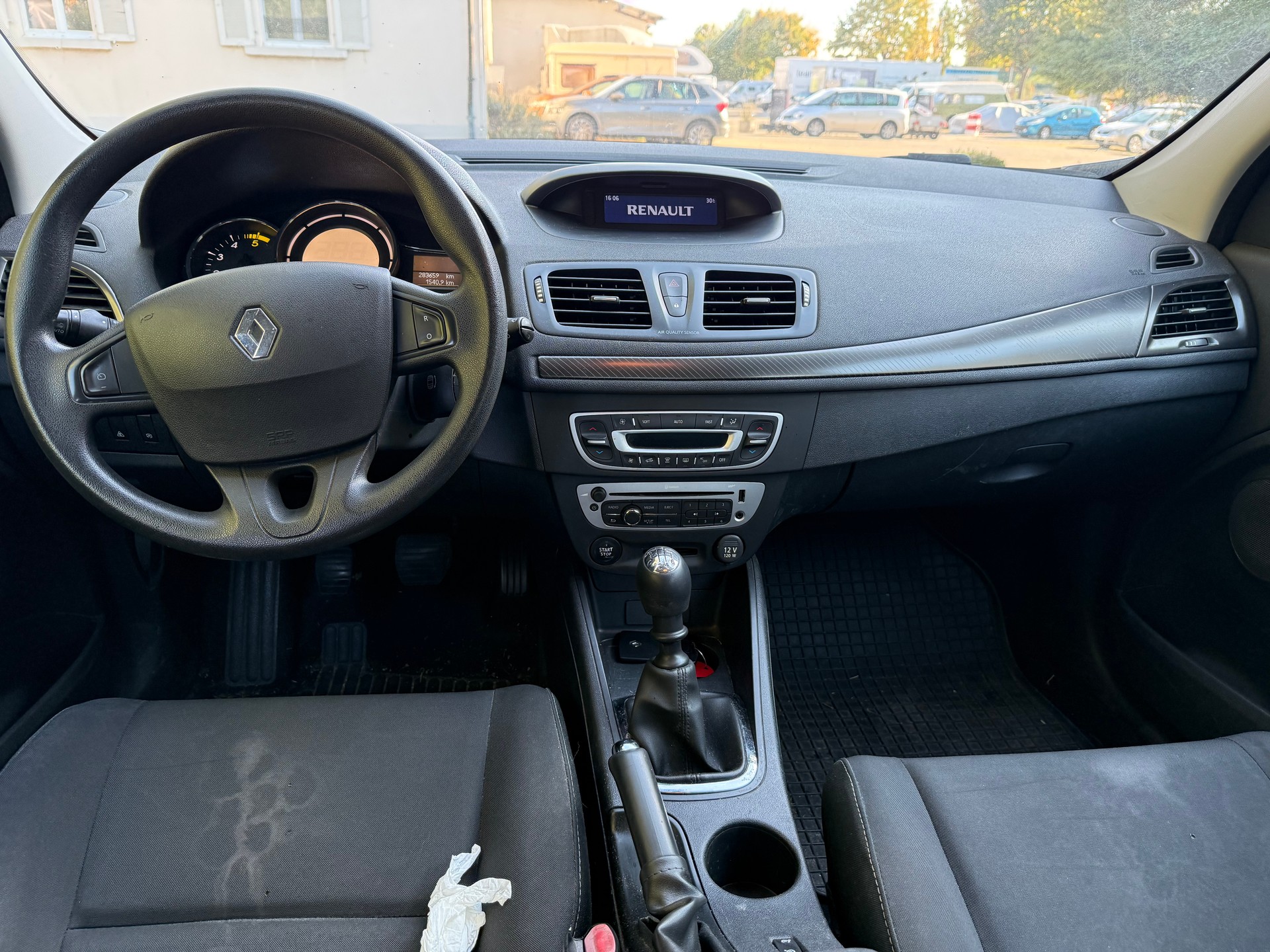 RENAULT Mégane Grandtour 1.5 dCi Expression-image-6