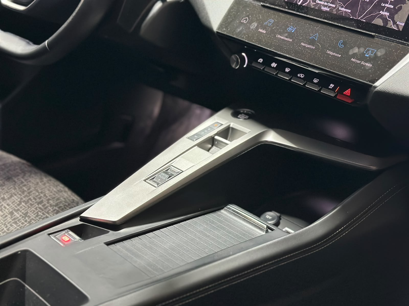 PEUGEOT 308 SW 1.5 BlueHDI Allure Pack EAT8-image-11