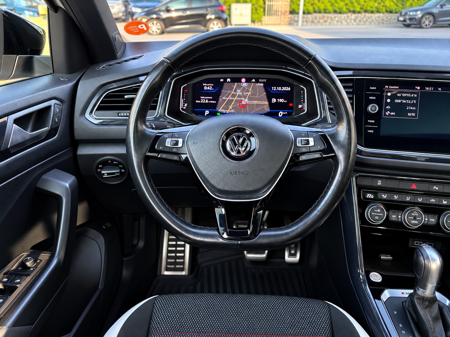 VW T-Roc 2.0 TSI Advance DSG 4Motion-image-12