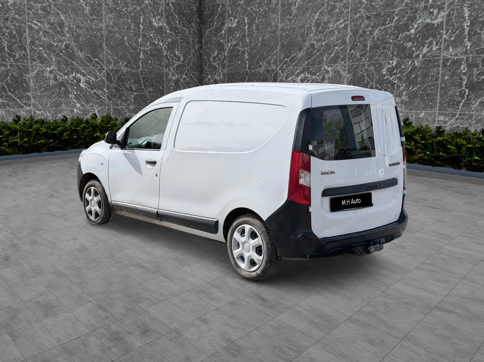 DACIA Dokker Van TCe 115 S&S Ambiance+-image-2