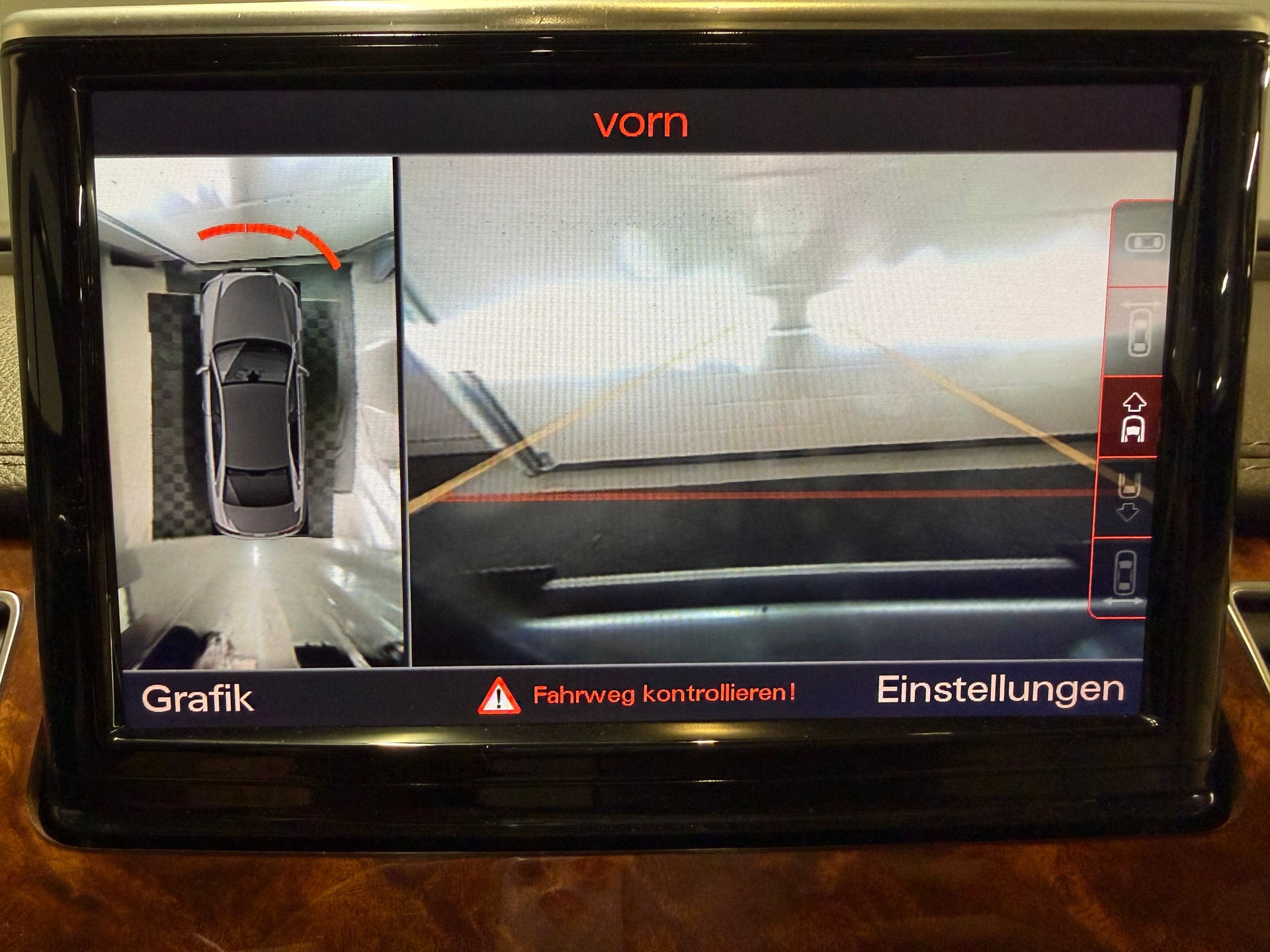 AUDI S8 4.0 TFSI V8 quattro tiptronic-image-14