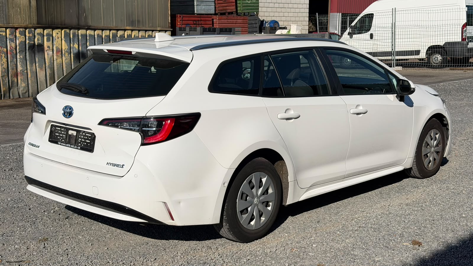 TOYOTA Corolla Touring Sports 1.8 HSD Comfort e-CVT-image-4
