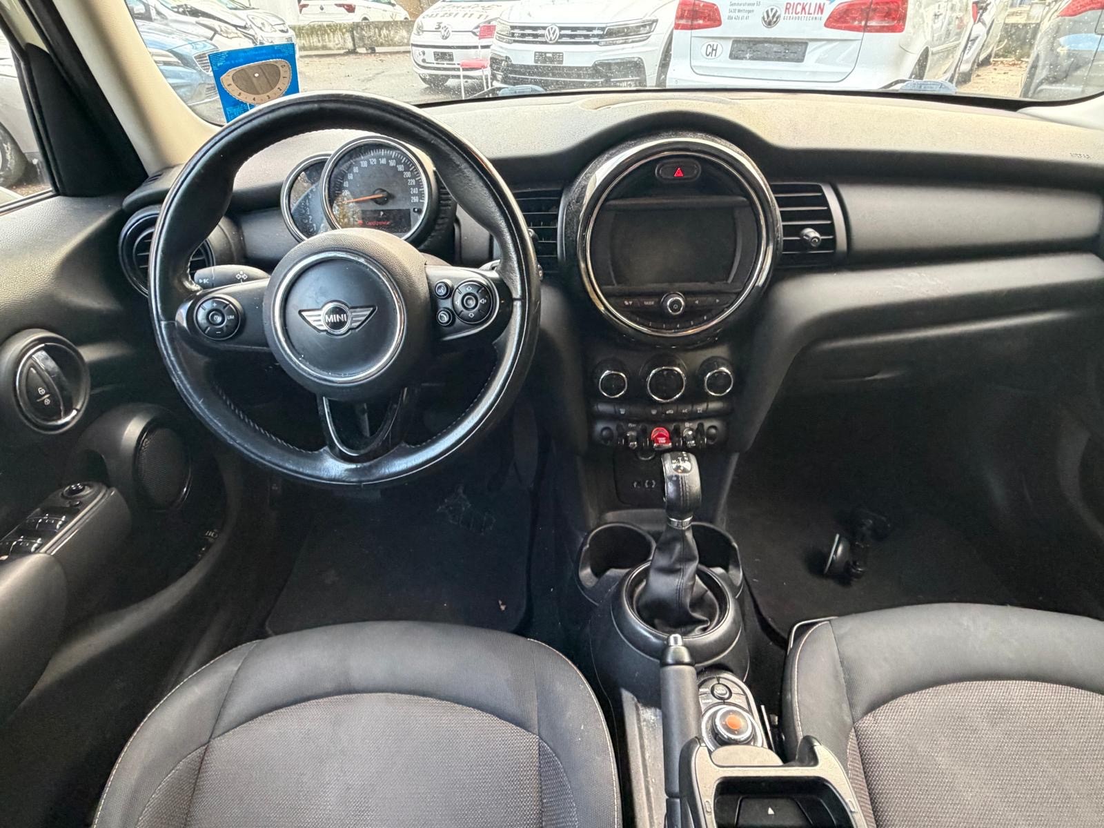 MINI One Steptronic-image-12