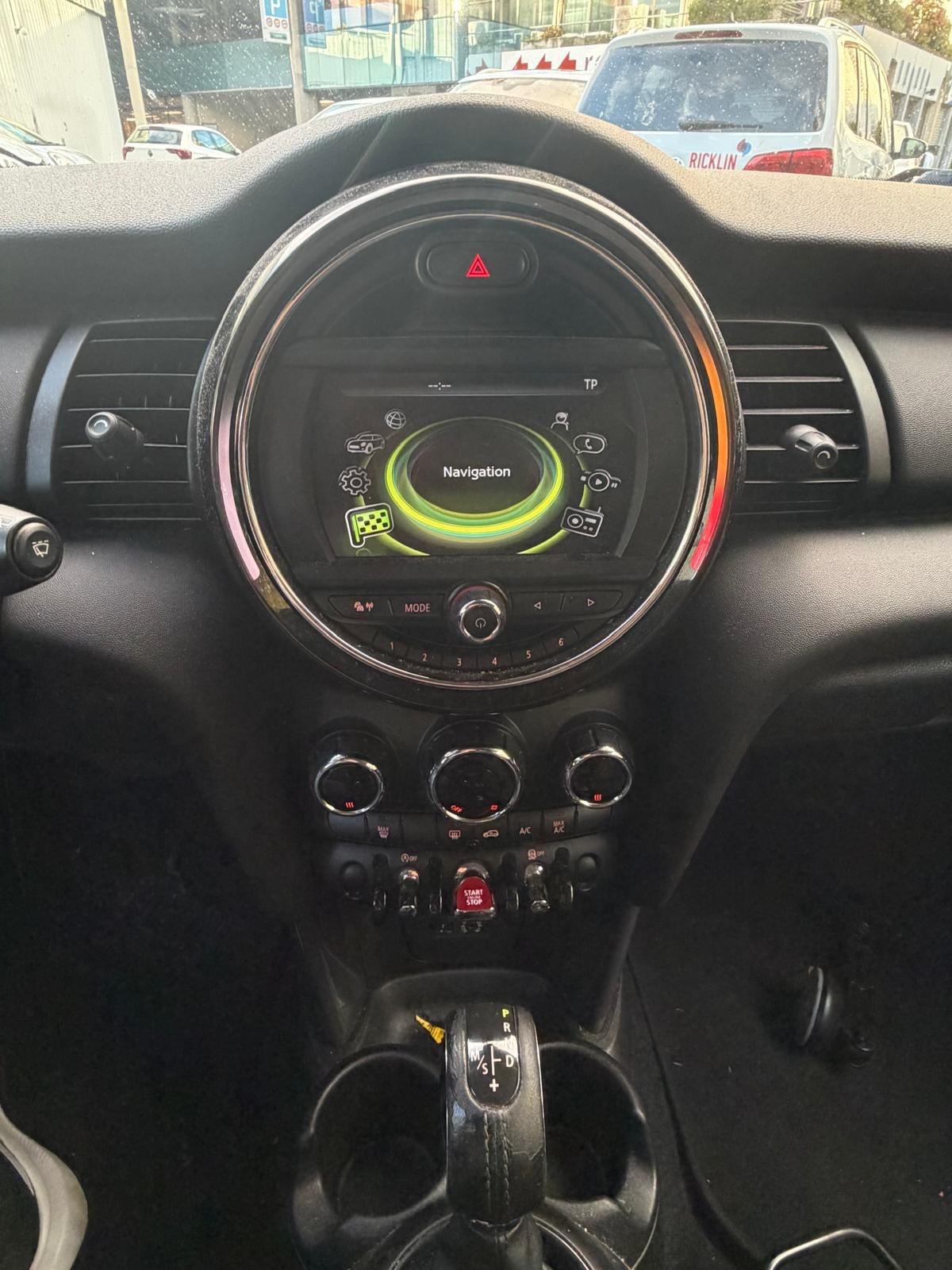 MINI One Steptronic-image-16