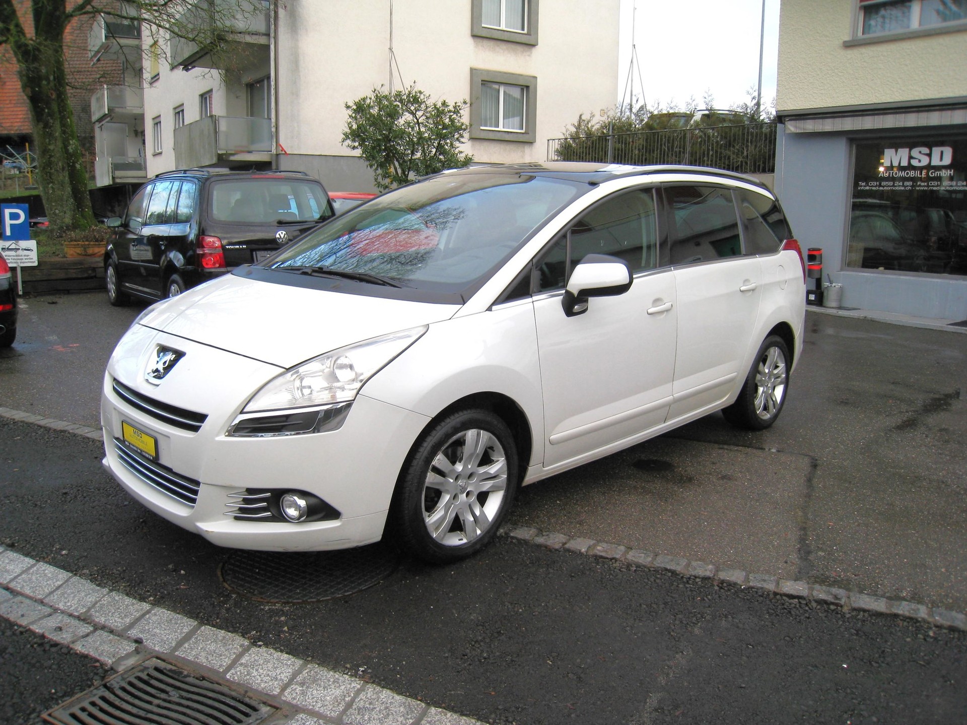 PEUGEOT 5008 2.0 HDI Sport Pack Automatic-image-0