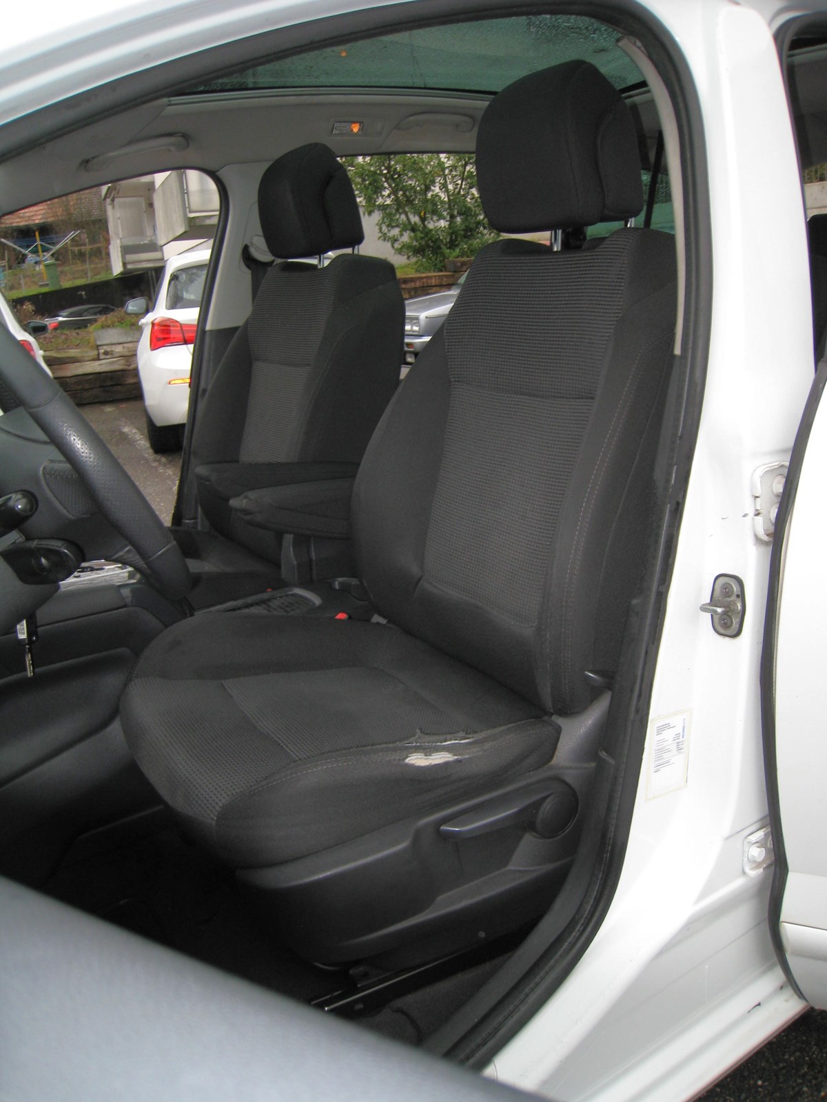 PEUGEOT 5008 2.0 HDI Sport Pack Automatic-image-12