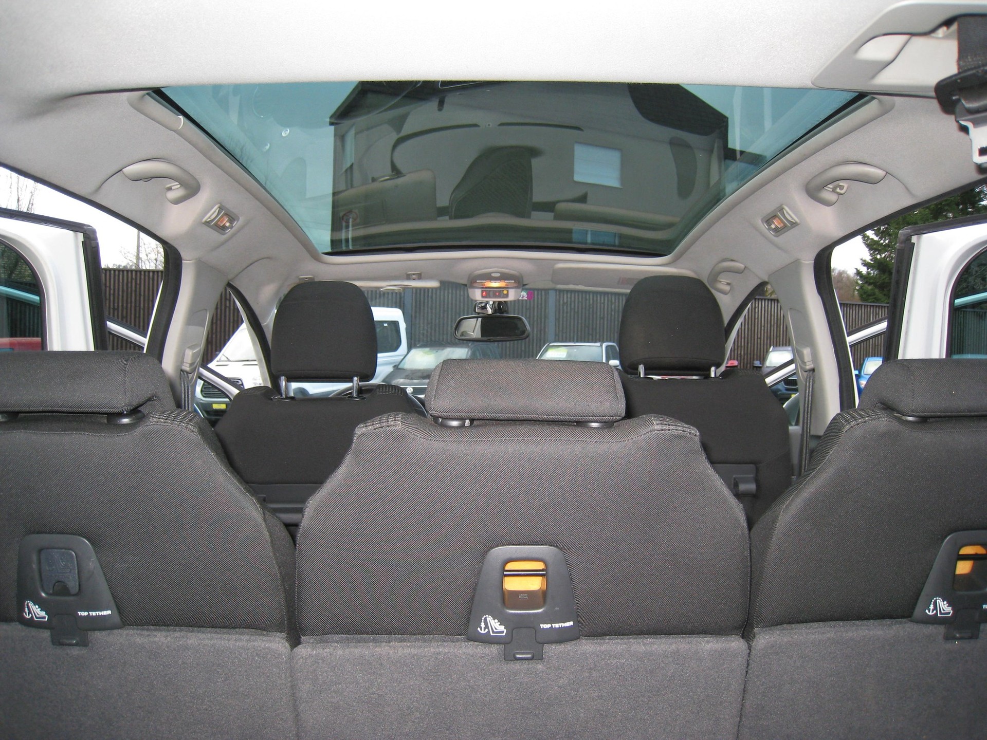PEUGEOT 5008 2.0 HDI Sport Pack Automatic-image-9