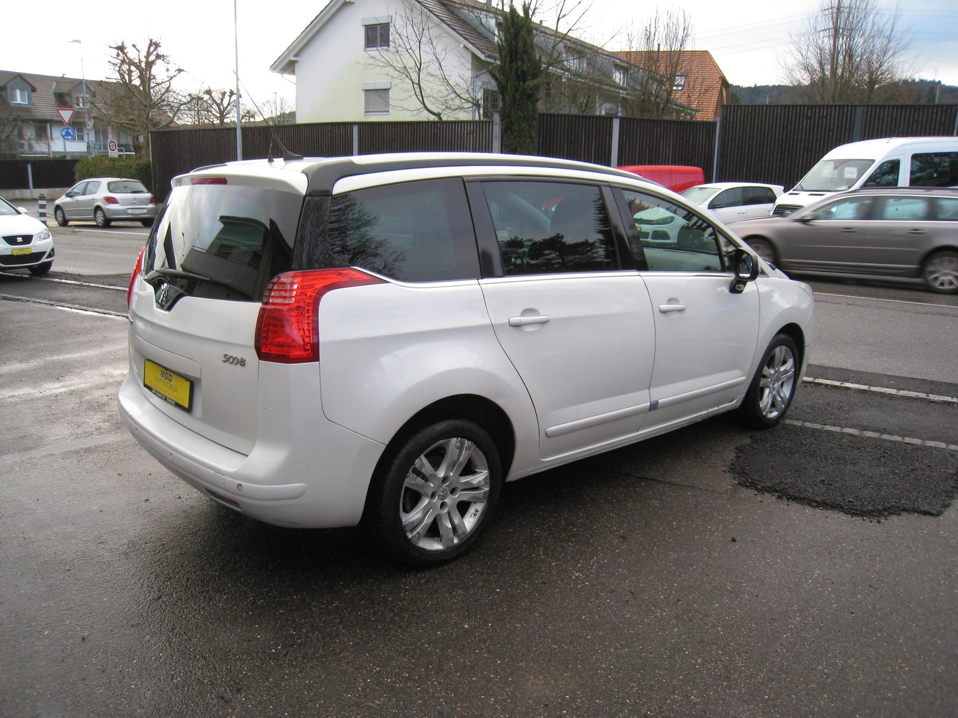 PEUGEOT 5008 2.0 HDI Sport Pack Automatic-image-4