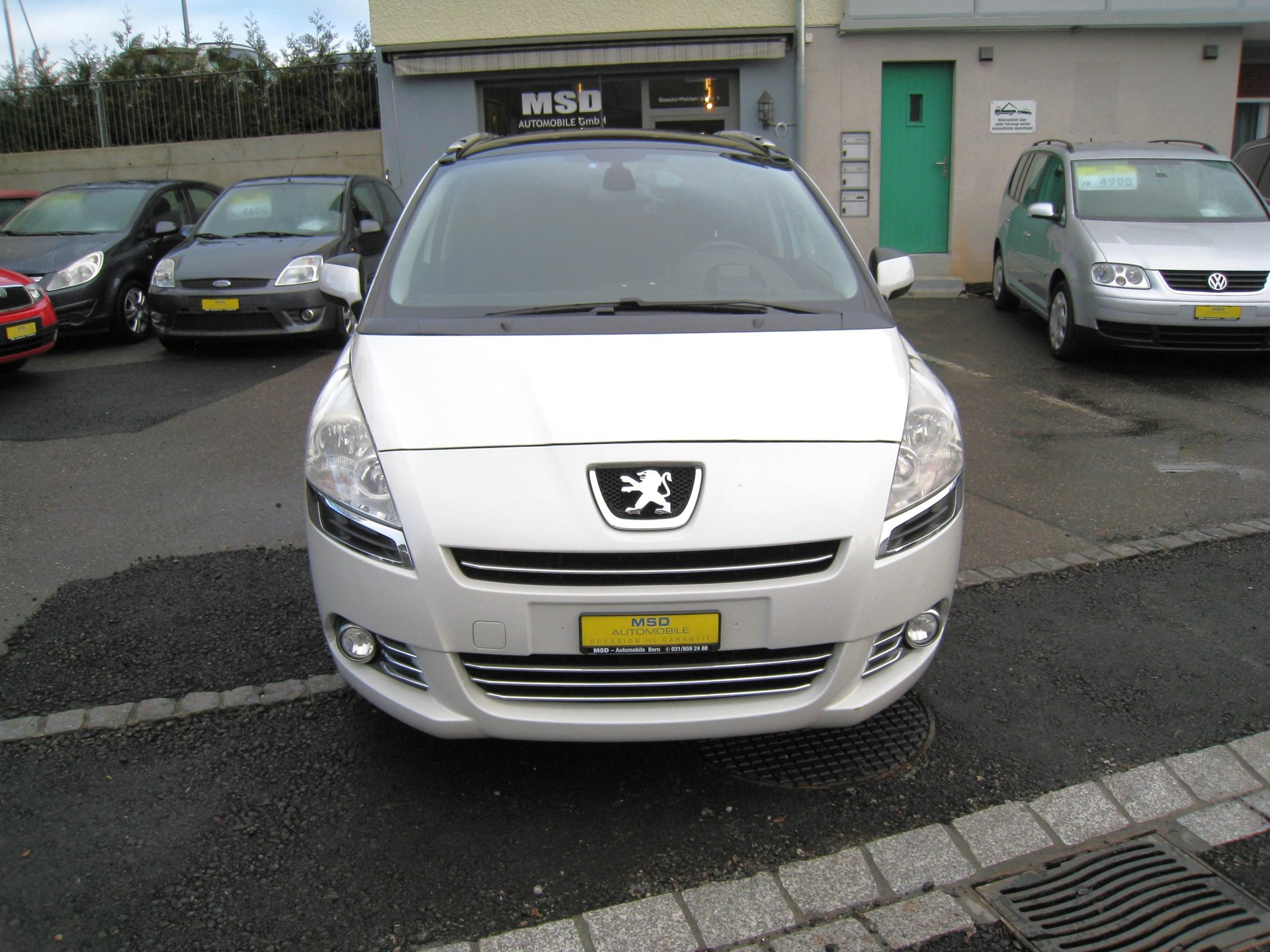 PEUGEOT 5008 2.0 HDI Sport Pack Automatic-image-2