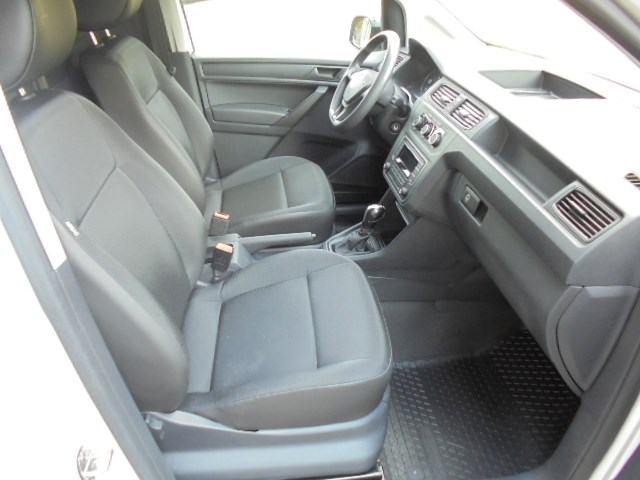 VW Caddy 2.0TDI BlueMotion Technology DSG-image-8