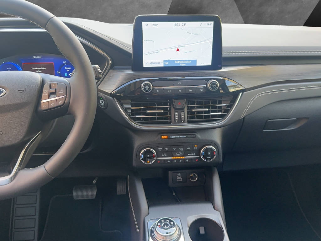 FORD Kuga 2.5 Plug-in Hybrid Vignale-image-11