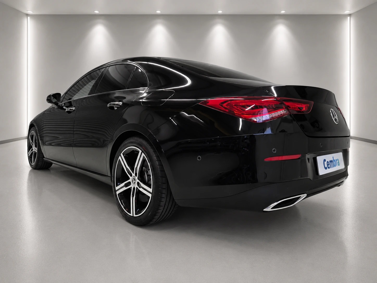 MERCEDES-BENZ CLA 250 4Matic Swiss Star 7G-DCT-image-4