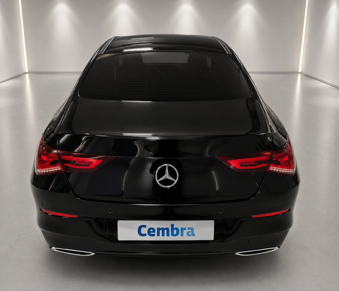 MERCEDES-BENZ CLA 250 4Matic Swiss Star 7G-DCT-image-2
