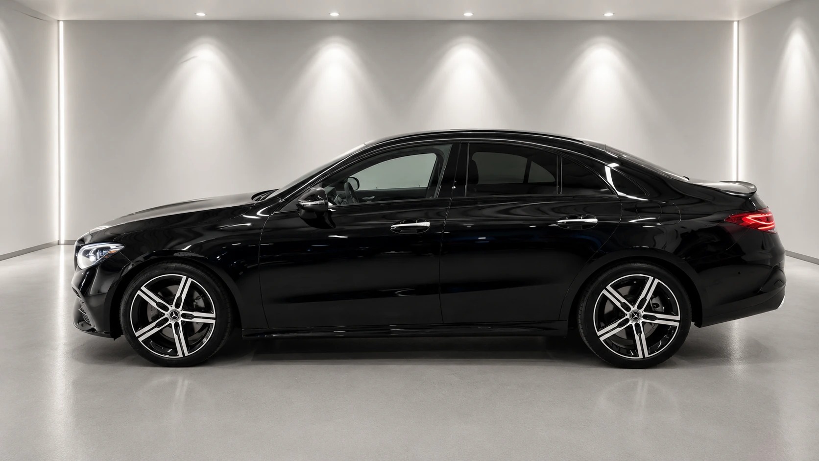 MERCEDES-BENZ CLA 250 4Matic Swiss Star 7G-DCT-image-3
