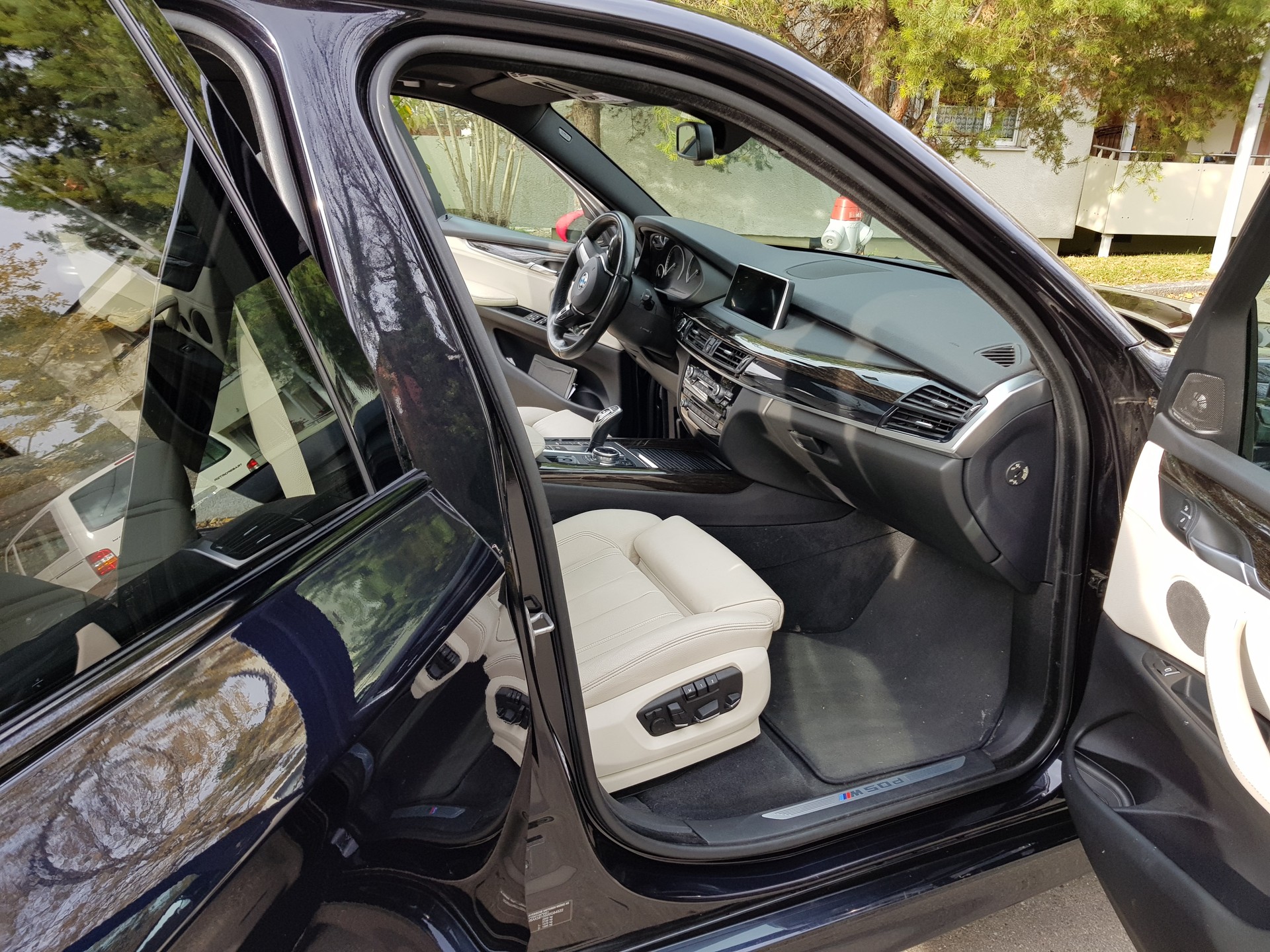 BMW X5 xDrive M50d Steptronic-image-5