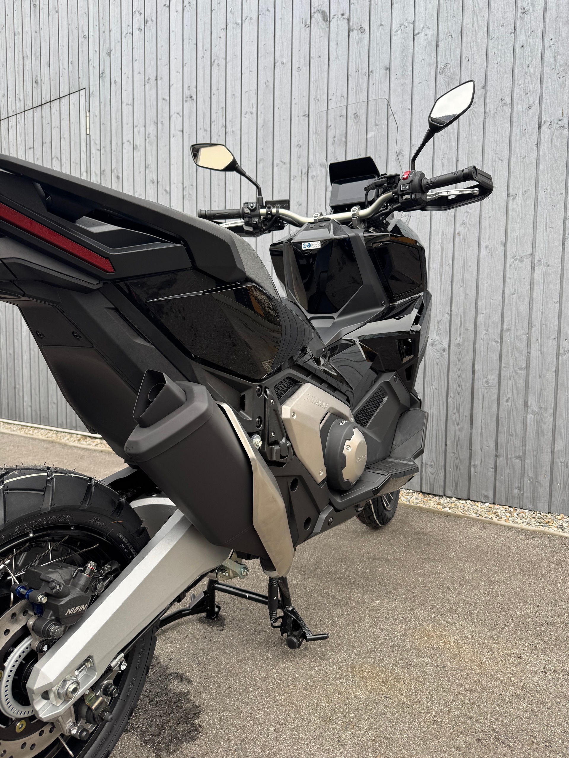 HONDA X-ADV 750-image-7
