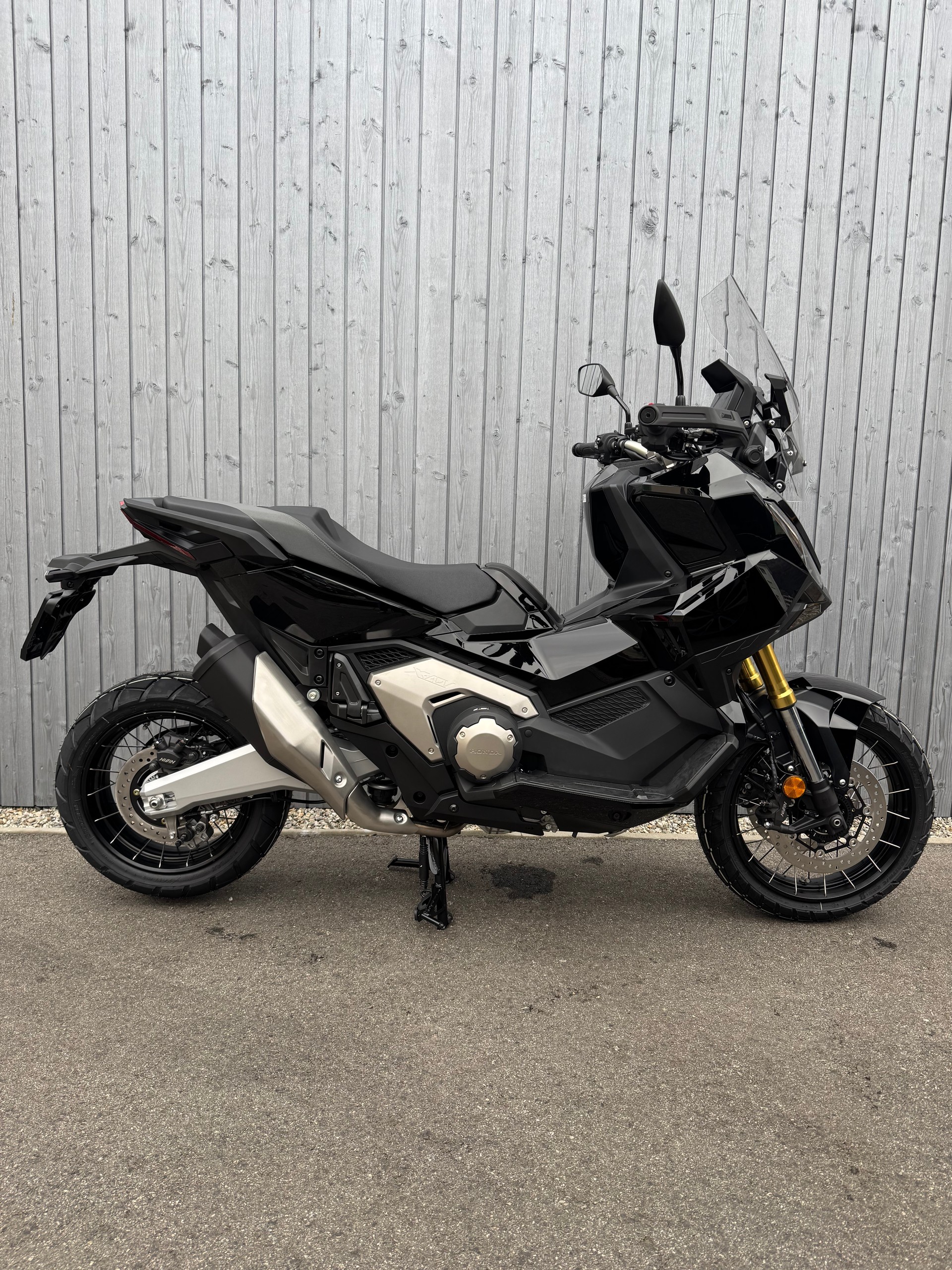 HONDA X-ADV 750