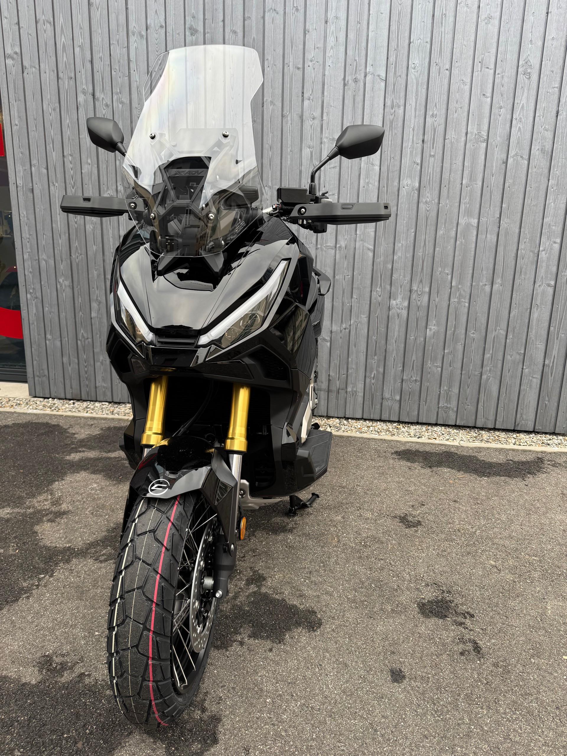 HONDA X-ADV 750-showroom-element-2