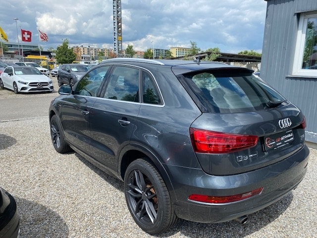 AUDI Q3 2.0 TFSI Sport quattro S-Tr.-image-3