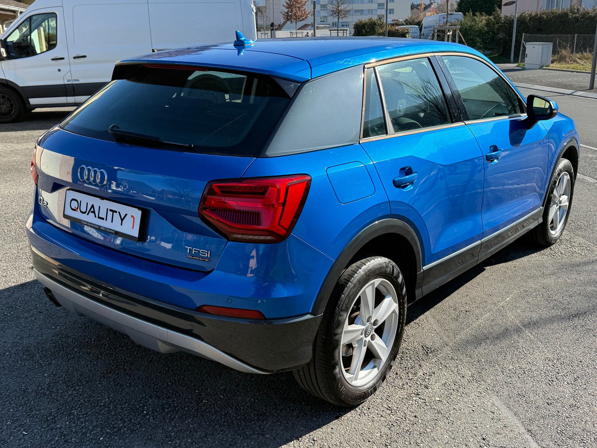 AUDI Q2 2.0 TFSI sport quattro S-tronic-image-2