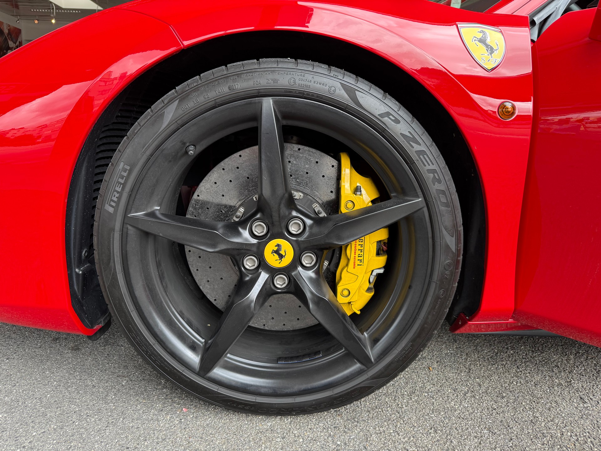 FERRARI 488 GTB 3.9 V8-image-17
