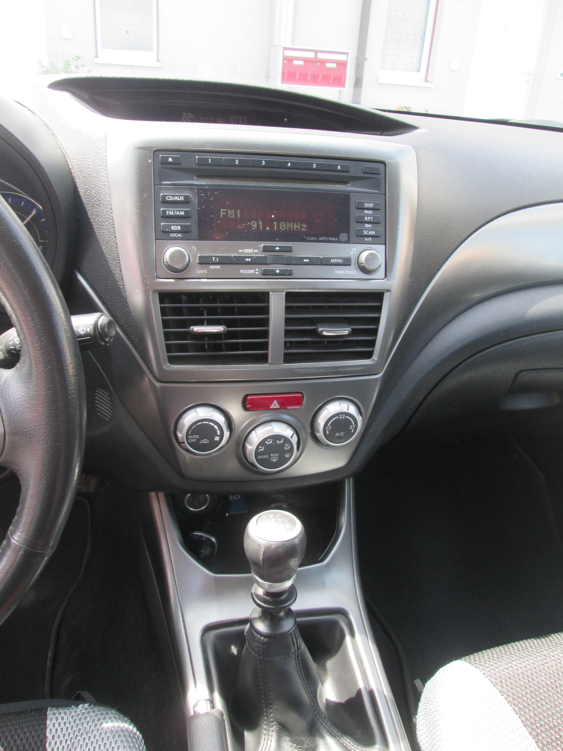 SUBARU Impreza 2.0D Swiss-image-13