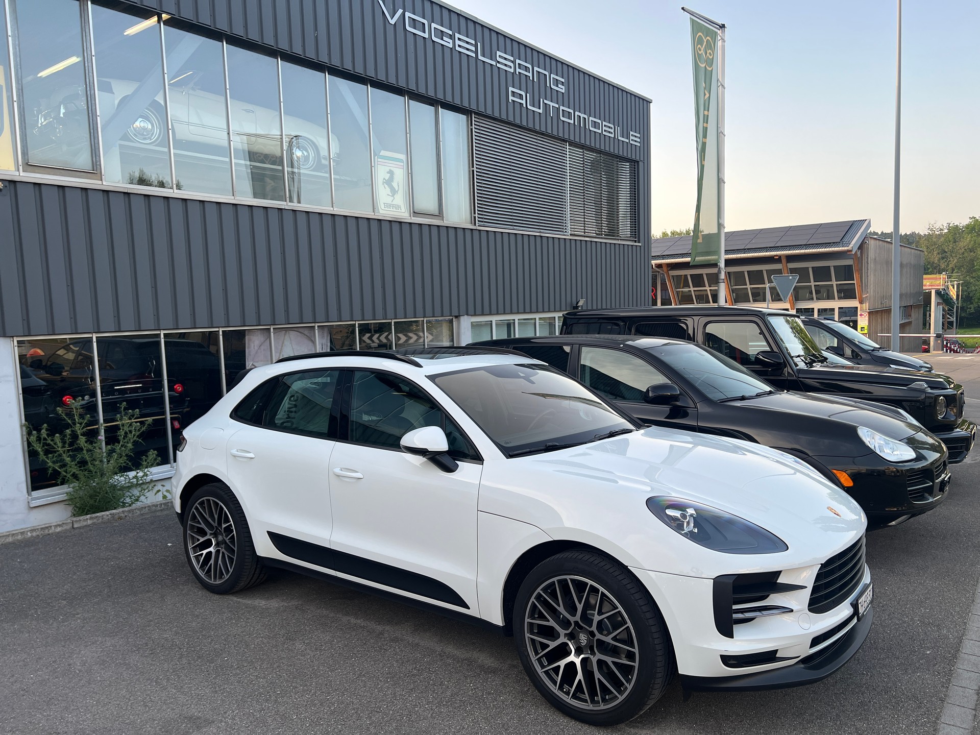 PORSCHE Macan PDK-image-4
