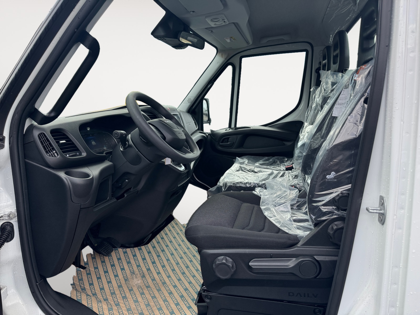 IVECO 35C16HA8-image-4