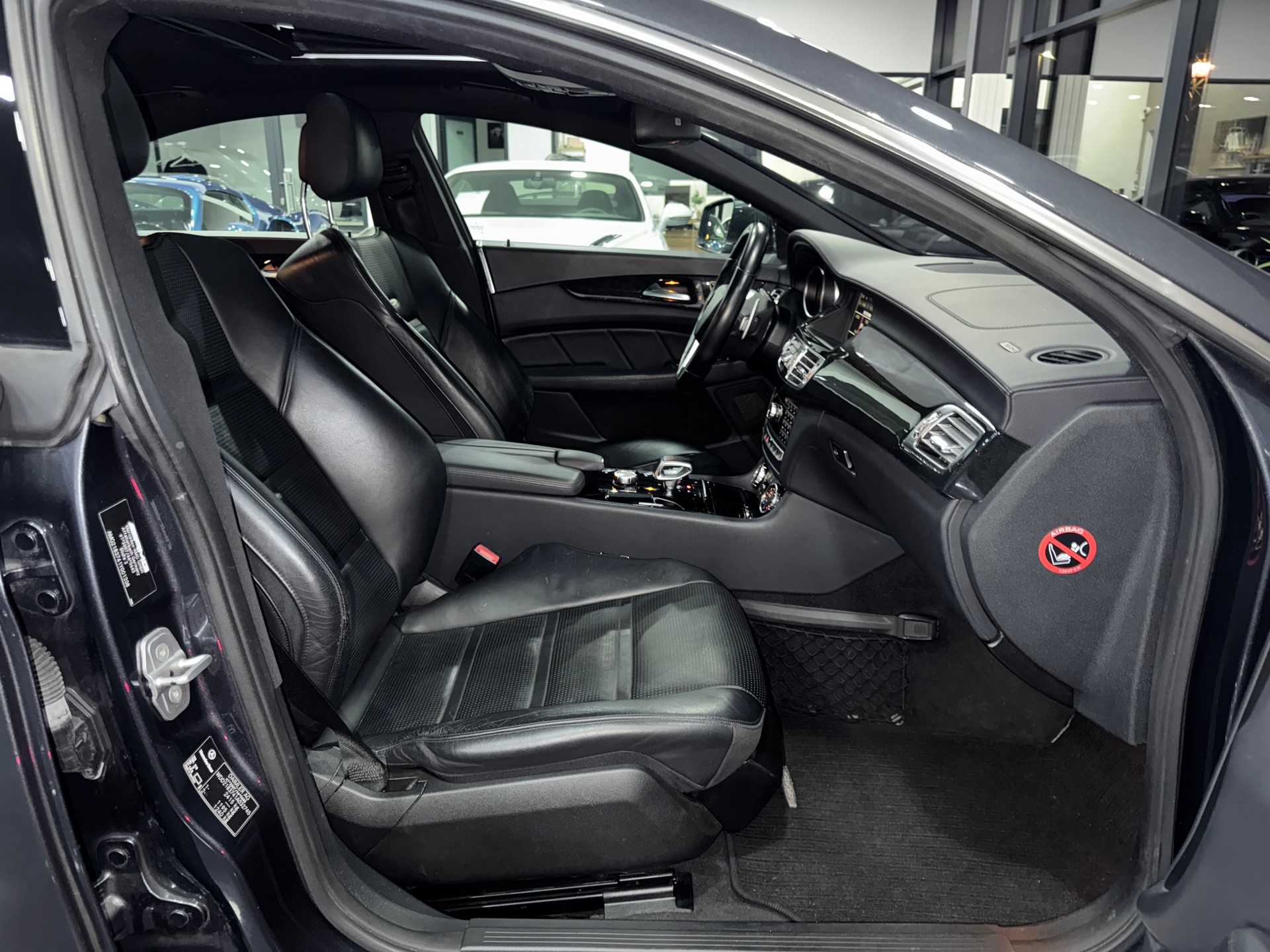 MERCEDES-BENZ CLS 63 AMG Speedshift MCT-image-11