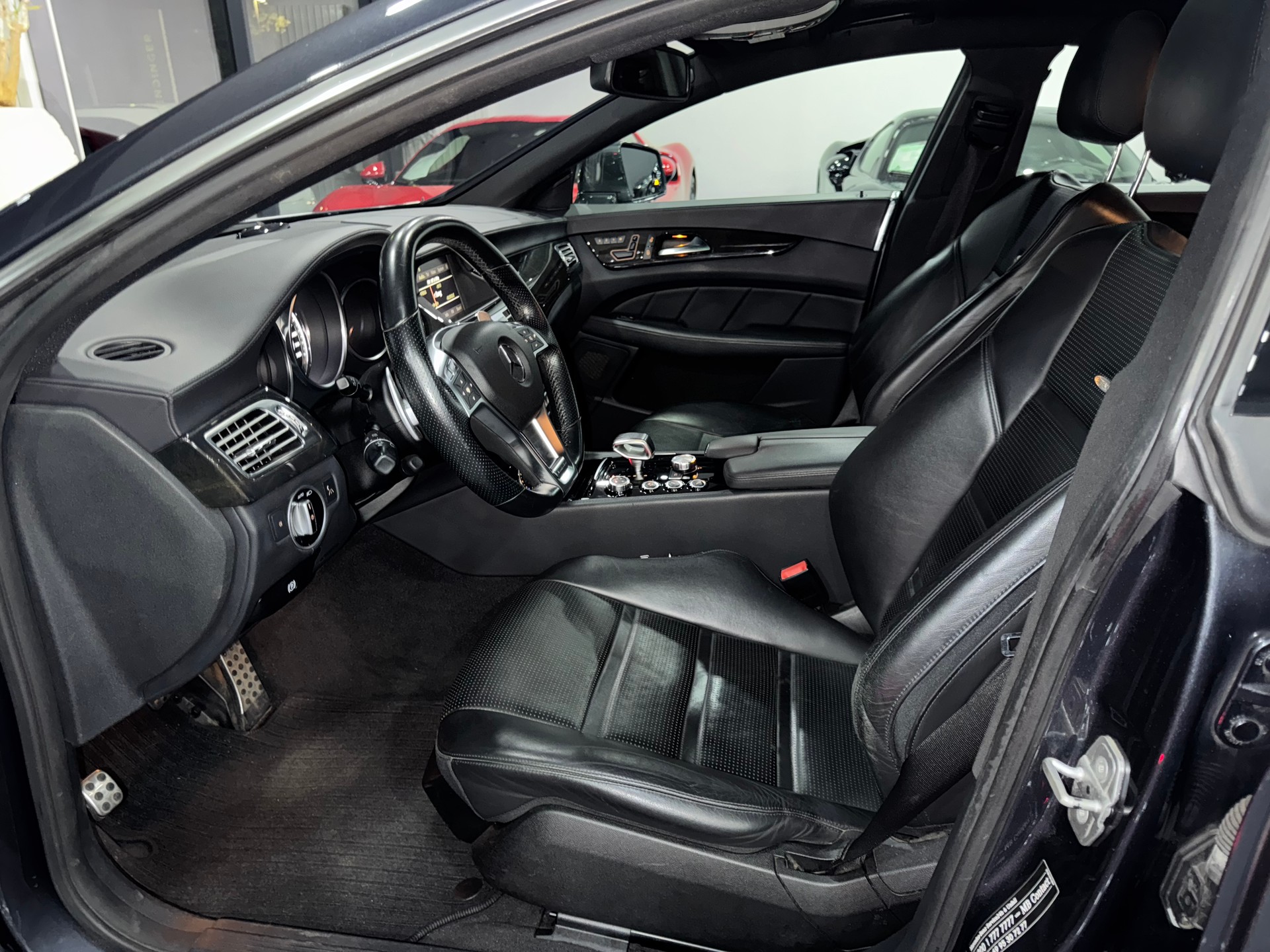 MERCEDES-BENZ CLS 63 AMG Speedshift MCT-image-10