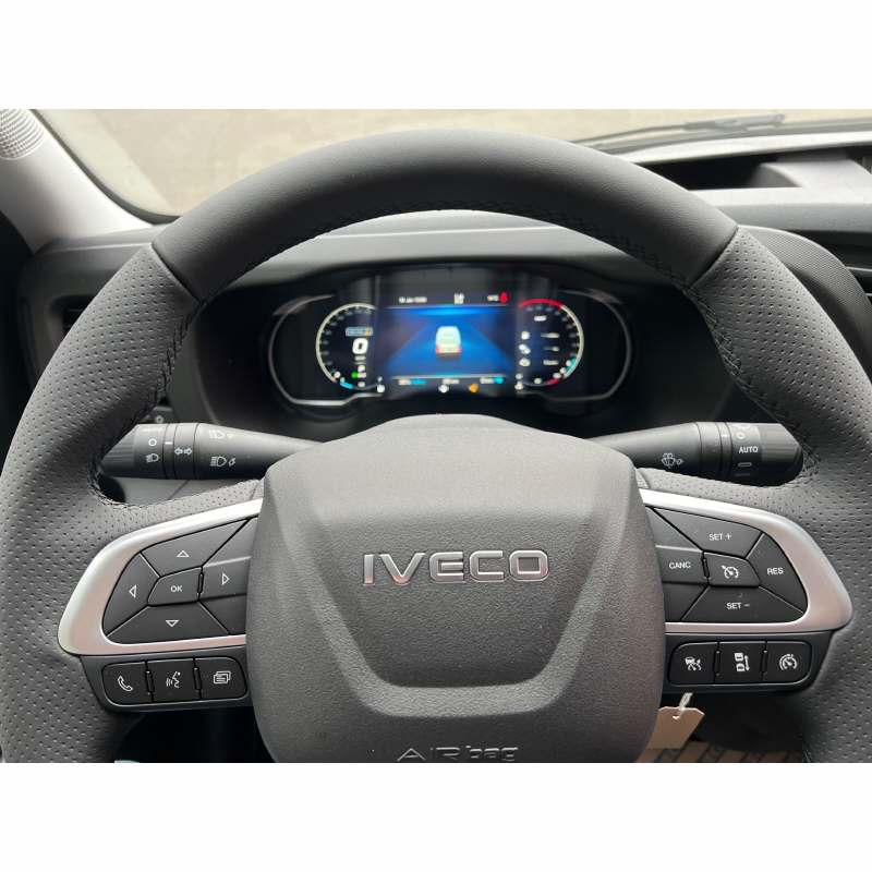 IVECO Daily 35S18HA8V Kaw.3520L H2 3.0 HPI 180-image-9