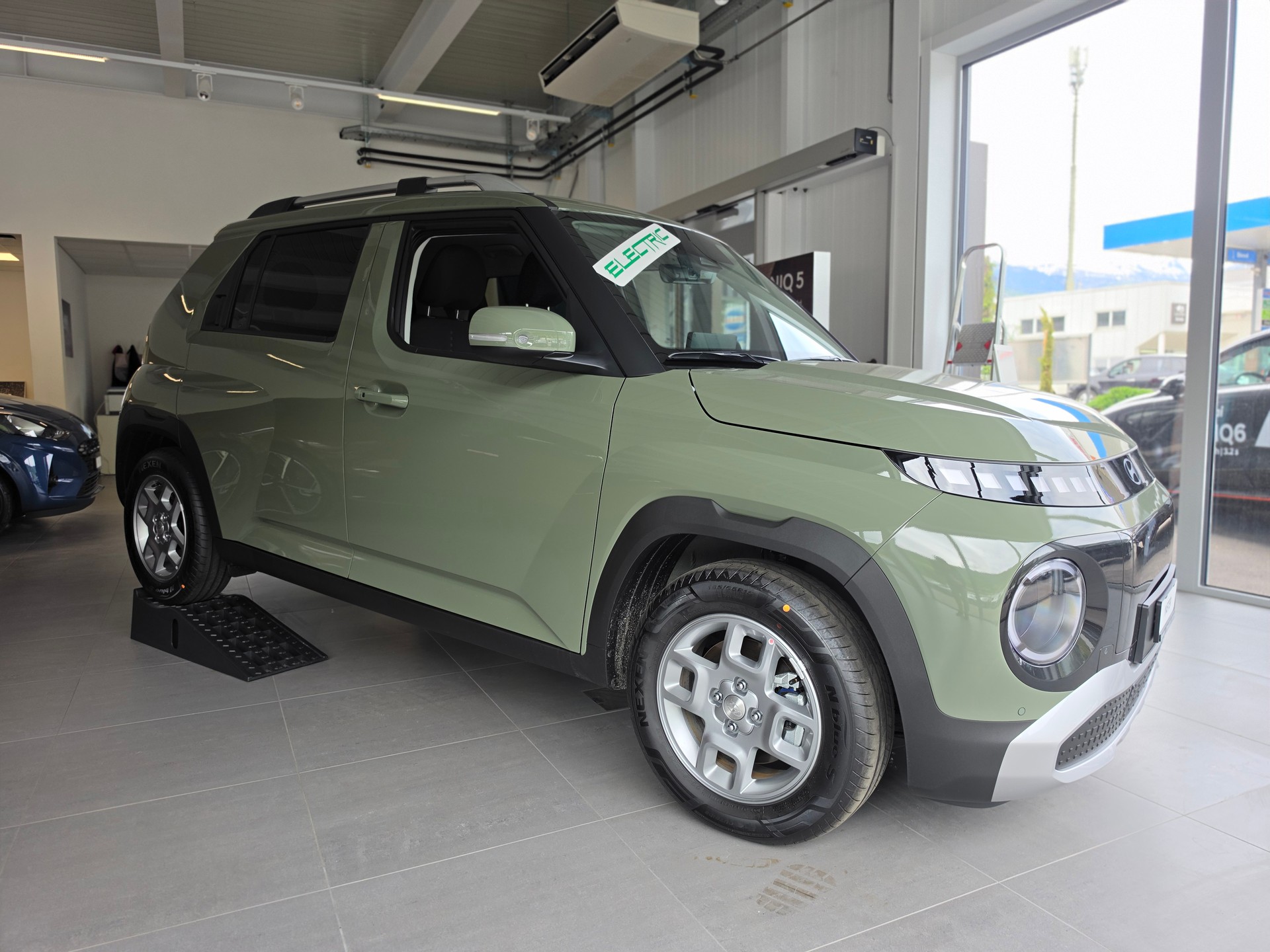 HYUNDAI Inster 49kWh Amplia-image-0