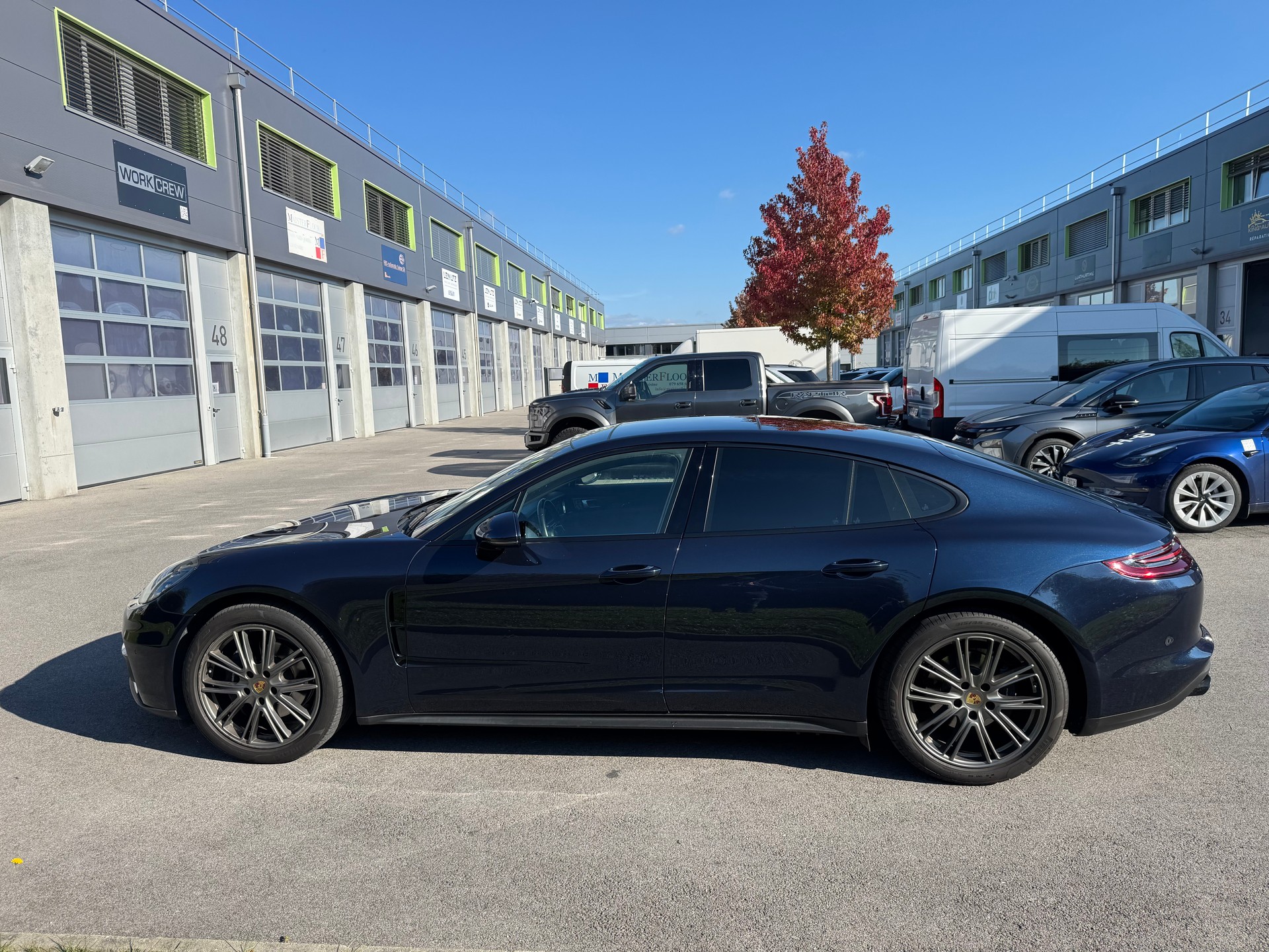 PORSCHE Panamera 4 Executive PDK-showroom-element-1