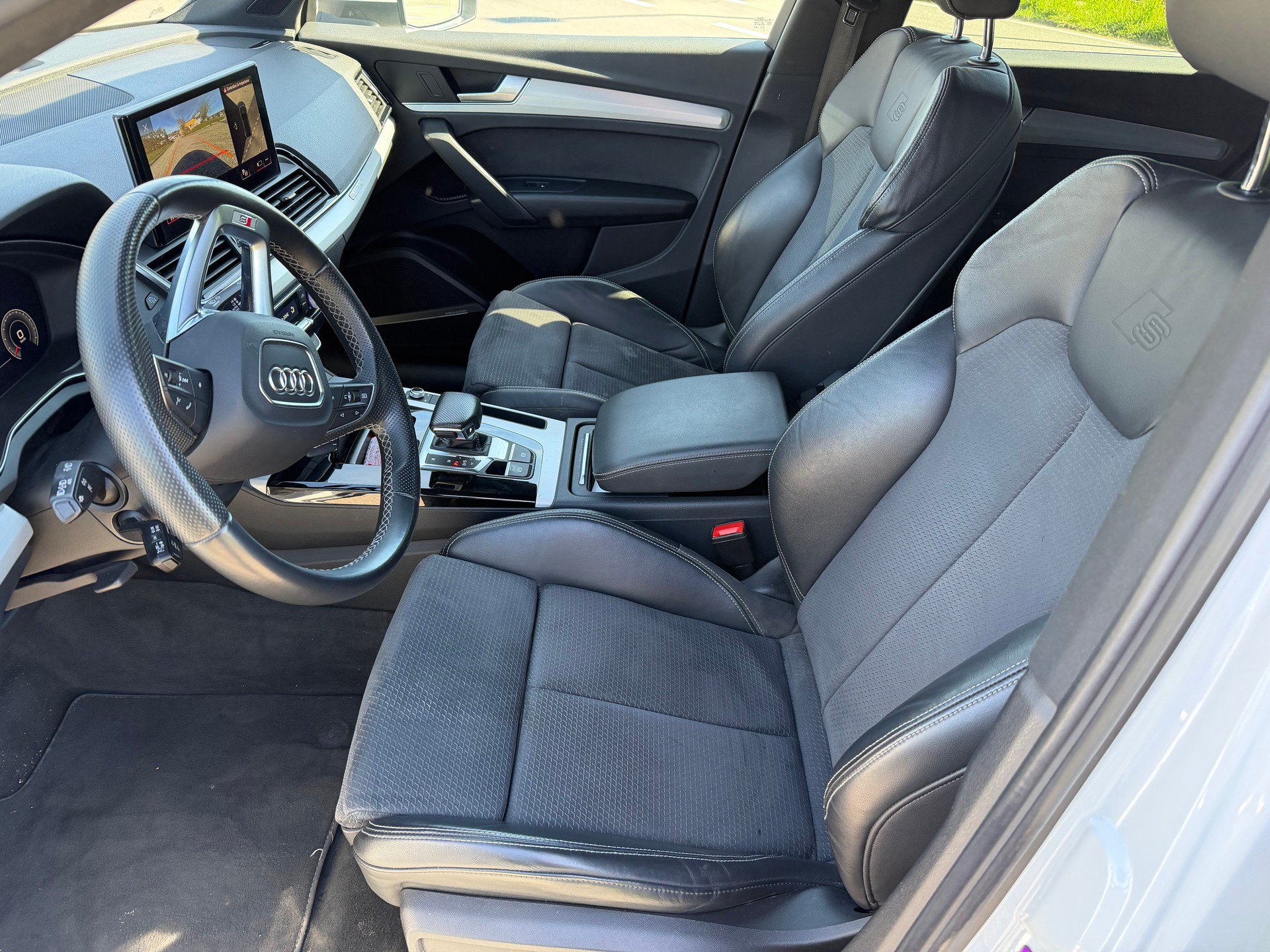 AUDI Q5 Sportback 40 TDI S line quattro S-tronic-image-7