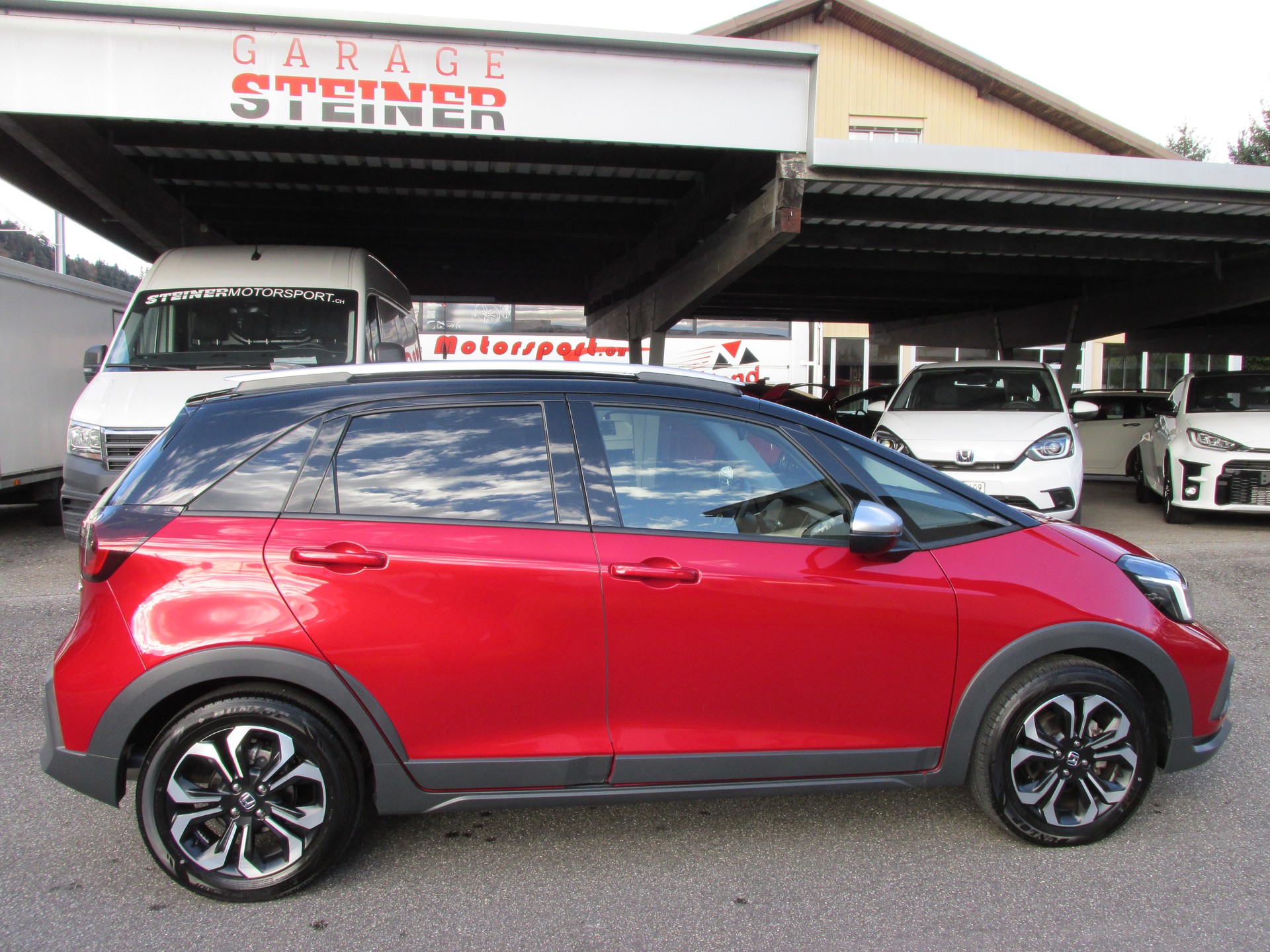 HONDA Jazz 1.5i-MMD Crosstar Executive E-CVT-showroom-element-2