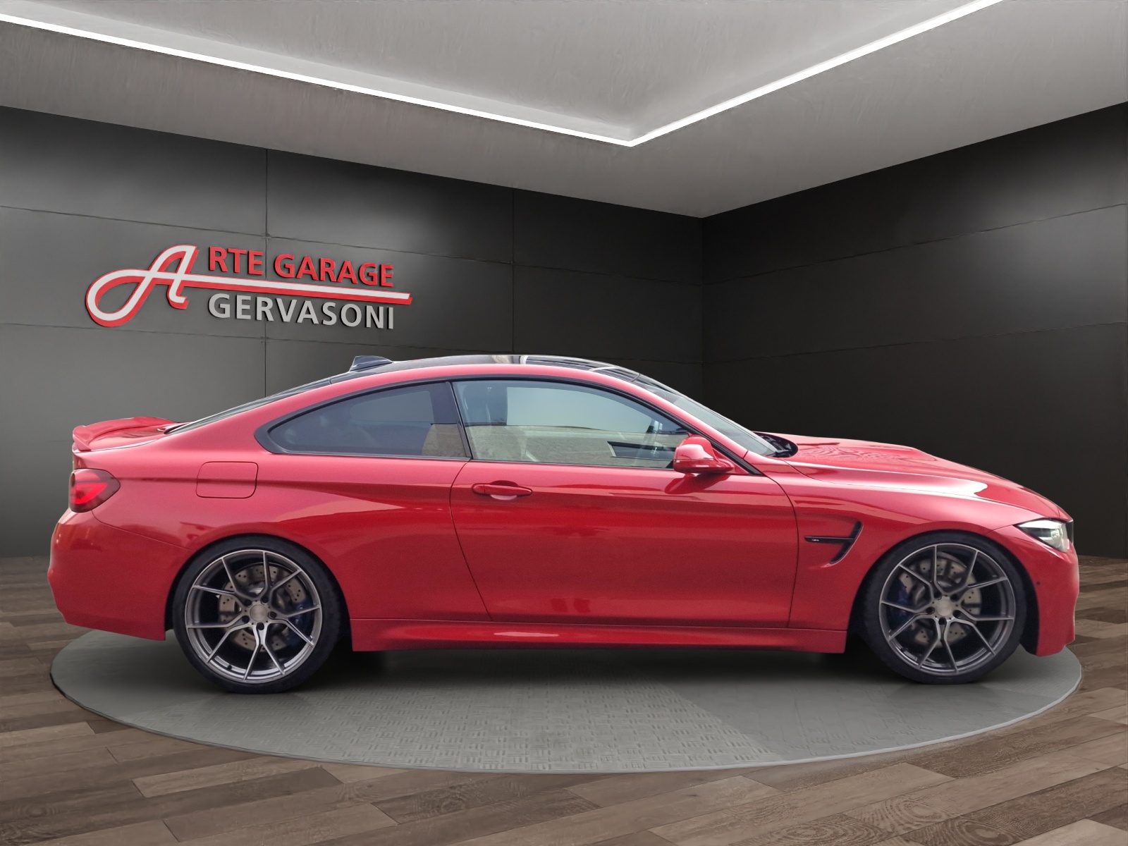 BMW M4 Coupé Competition DKG-showroom-element-3