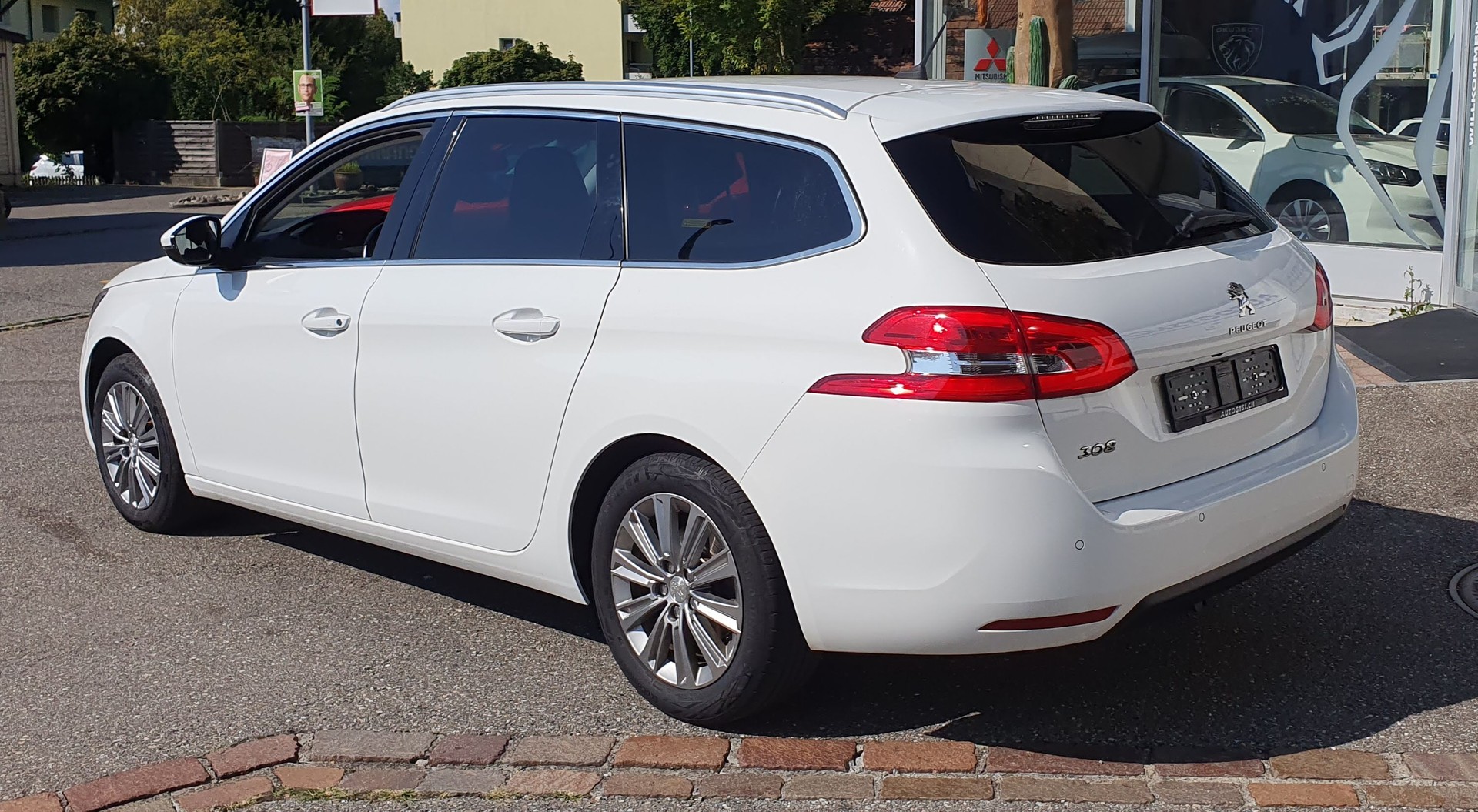 PEUGEOT 308 SW 1.5BHDI Allure mit AHK-image-1