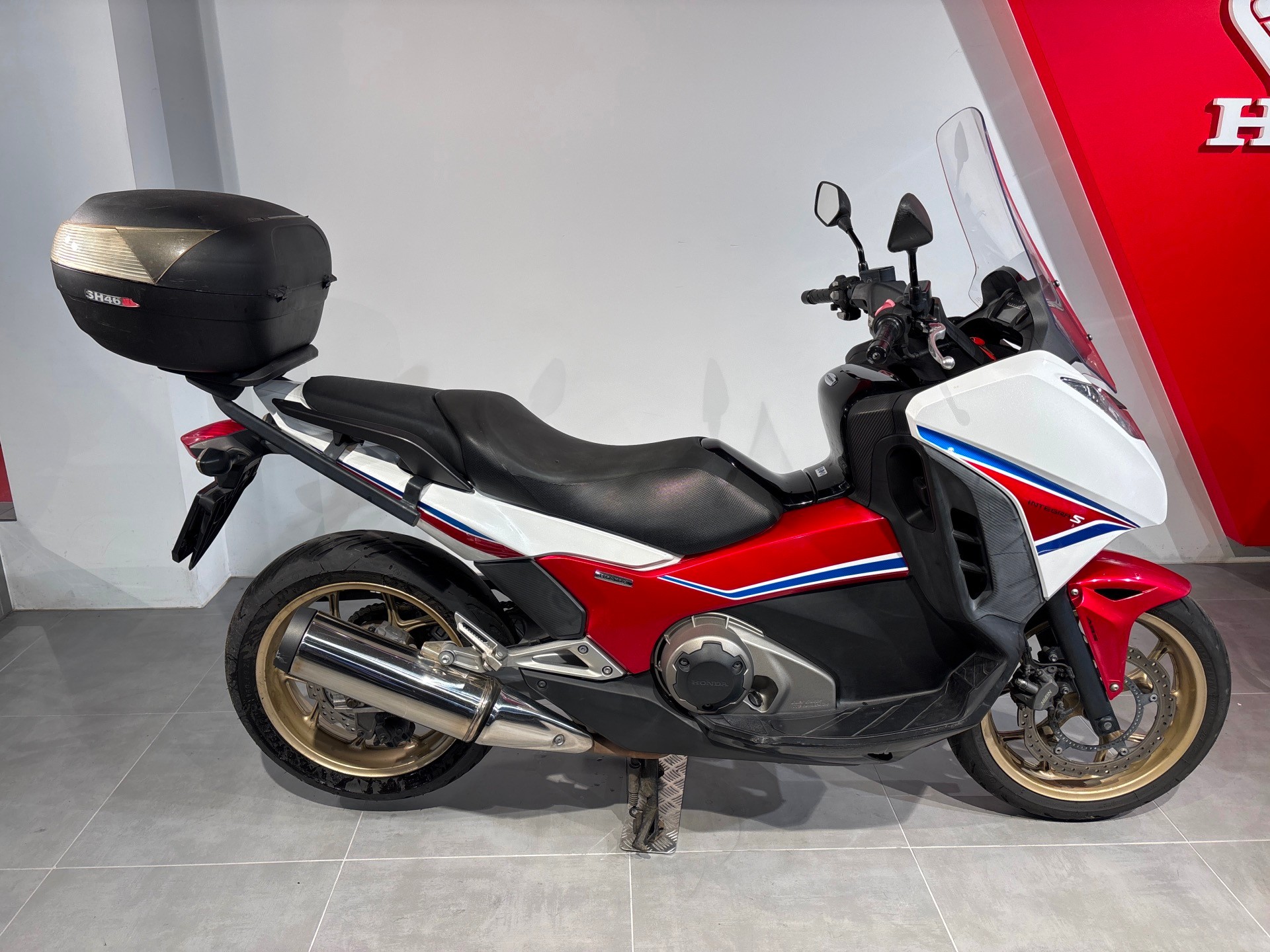 HONDA NC 750 D Integra Sporty ABS-showroom-element-1
