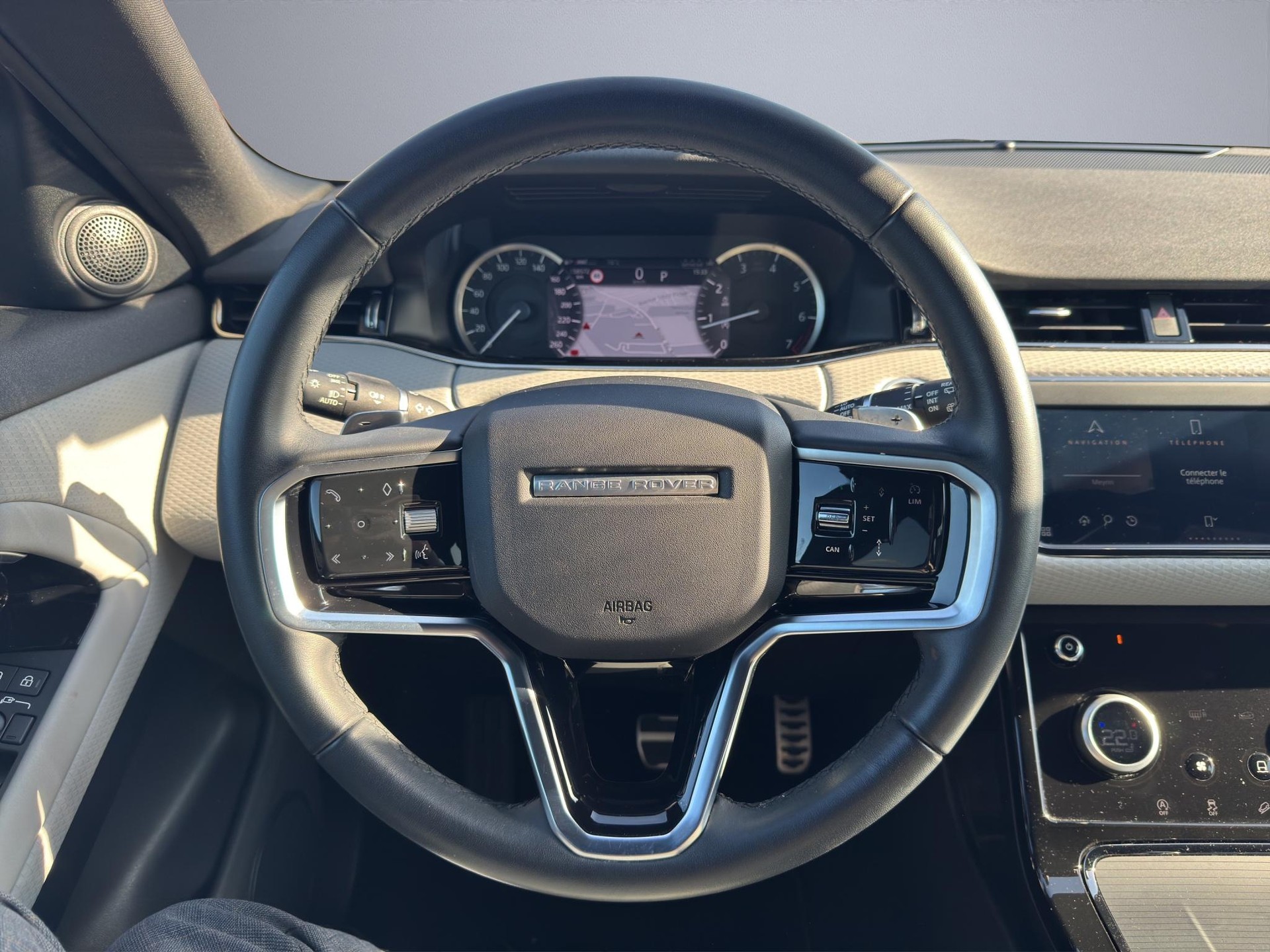 LAND ROVER Range Rover Evoque 2.0 T R-Dynamic S-image-9