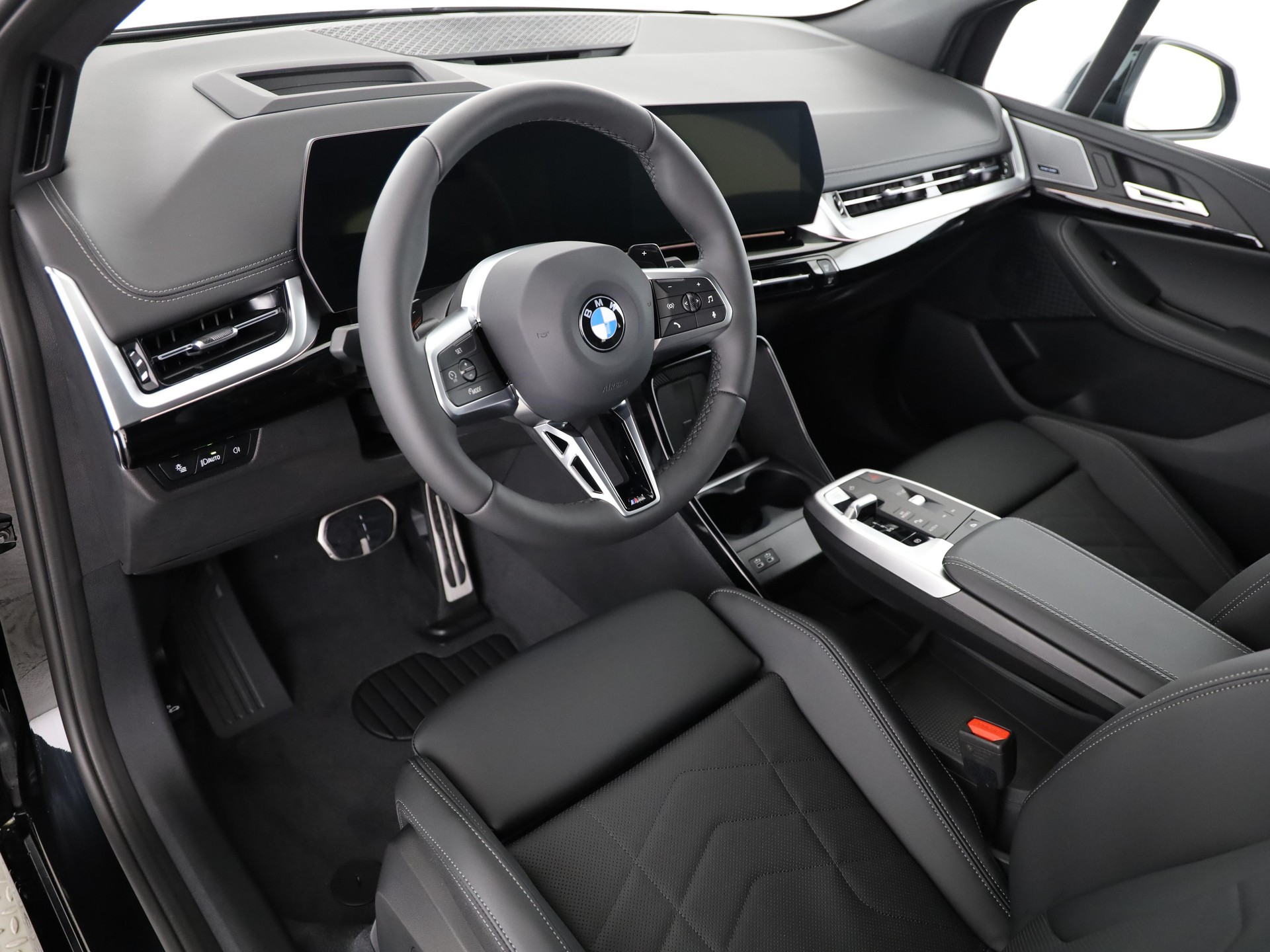 BMW 223d xDrive SDKG Active Tourer-image-12