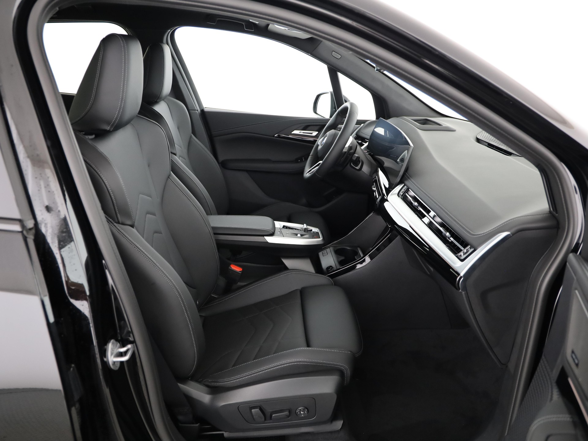 BMW 223d xDrive SDKG Active Tourer-image-14