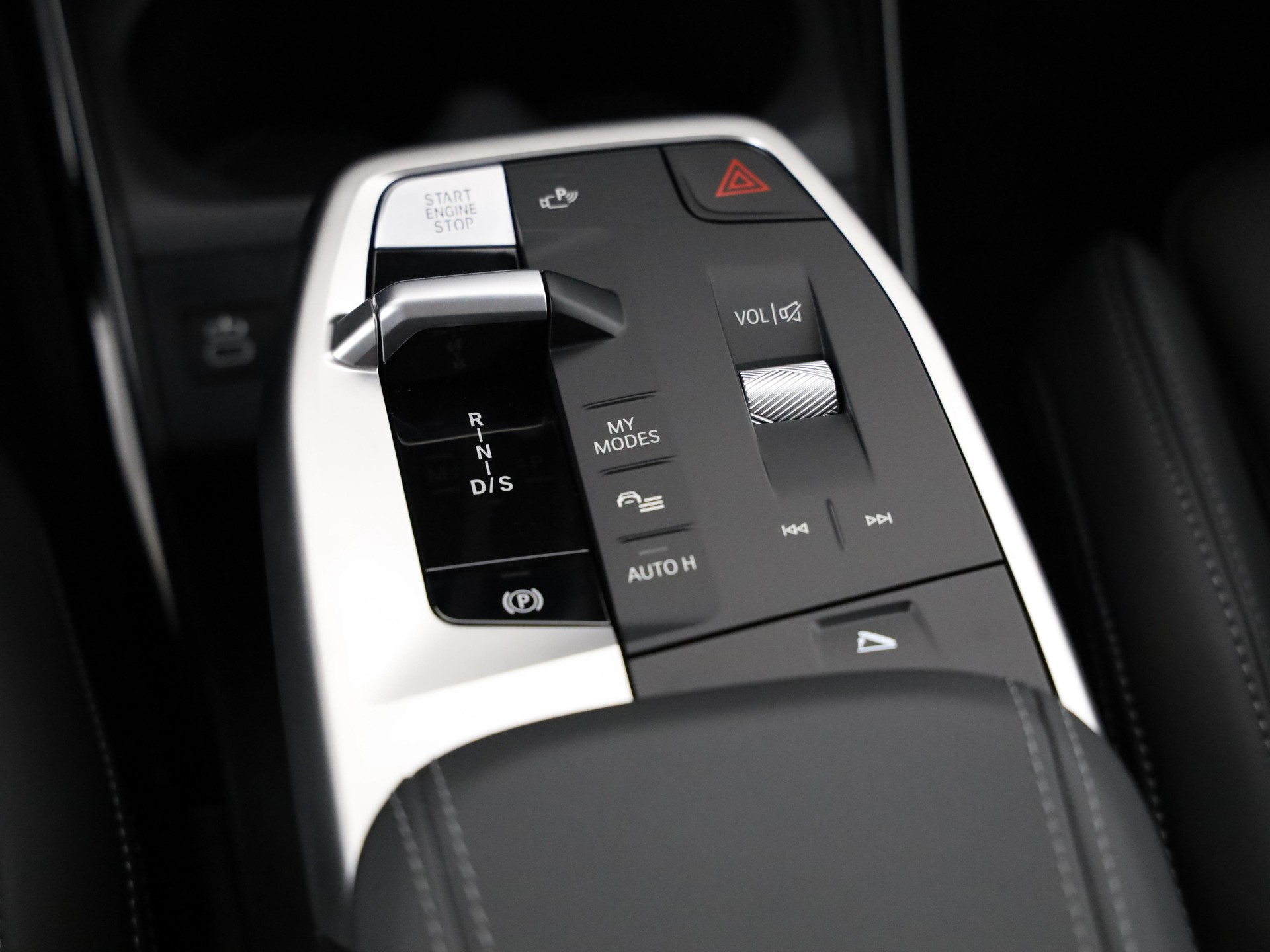 BMW 223d xDrive SDKG Active Tourer-image-17
