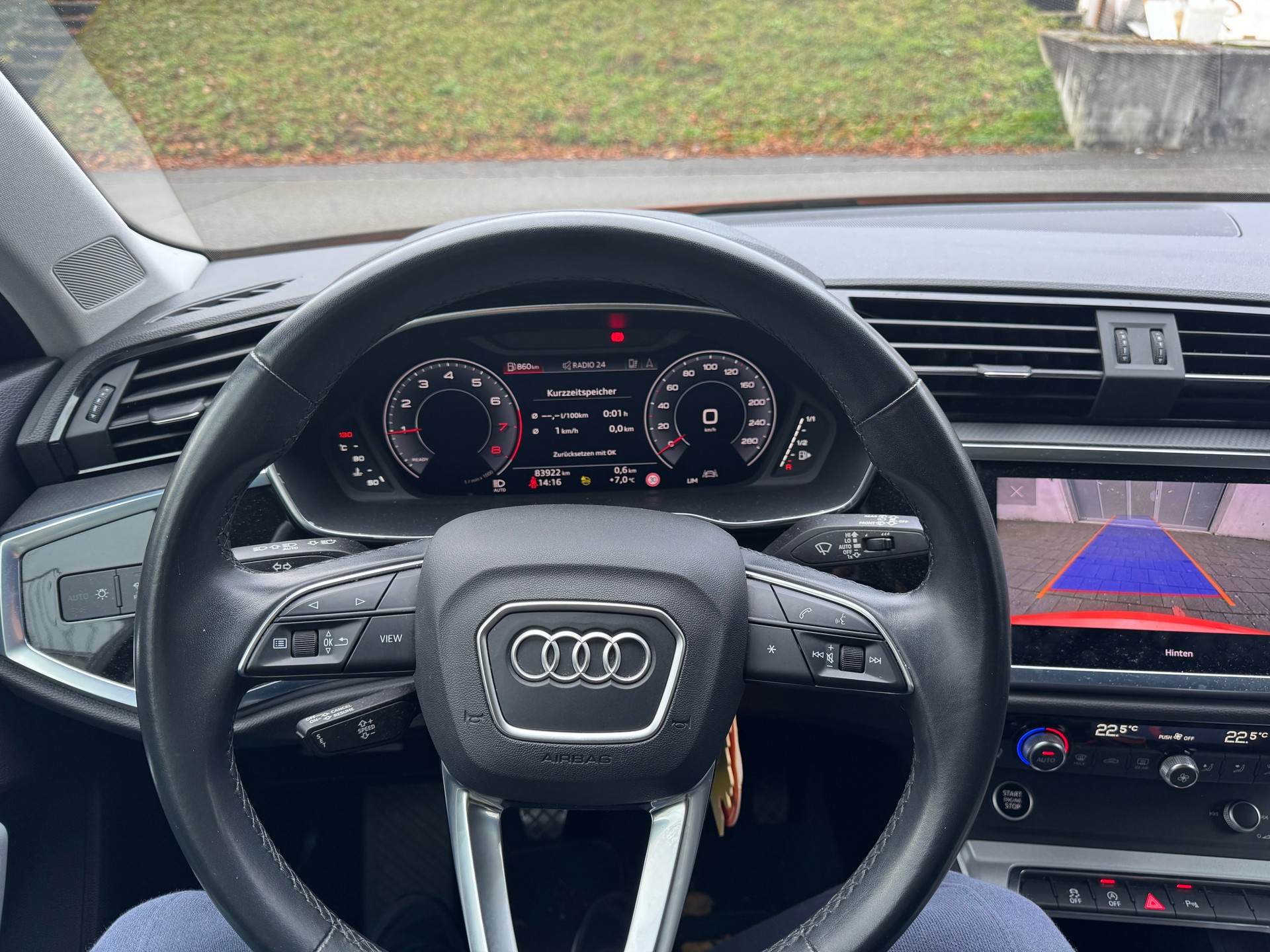 AUDI Q3 35 TFSI-image-3