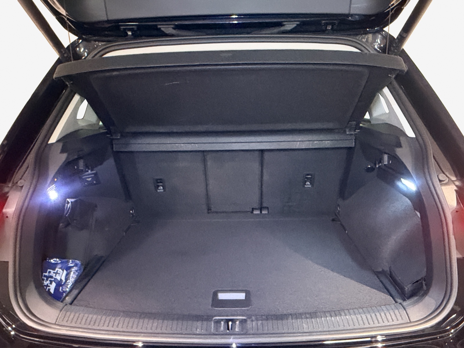 VW Tiguan 2.0 TDI SCR Elegance 4Motion DSG-image-12
