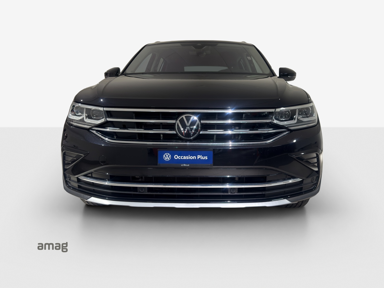 VW Tiguan 2.0 TDI SCR Elegance 4Motion DSG-image-6