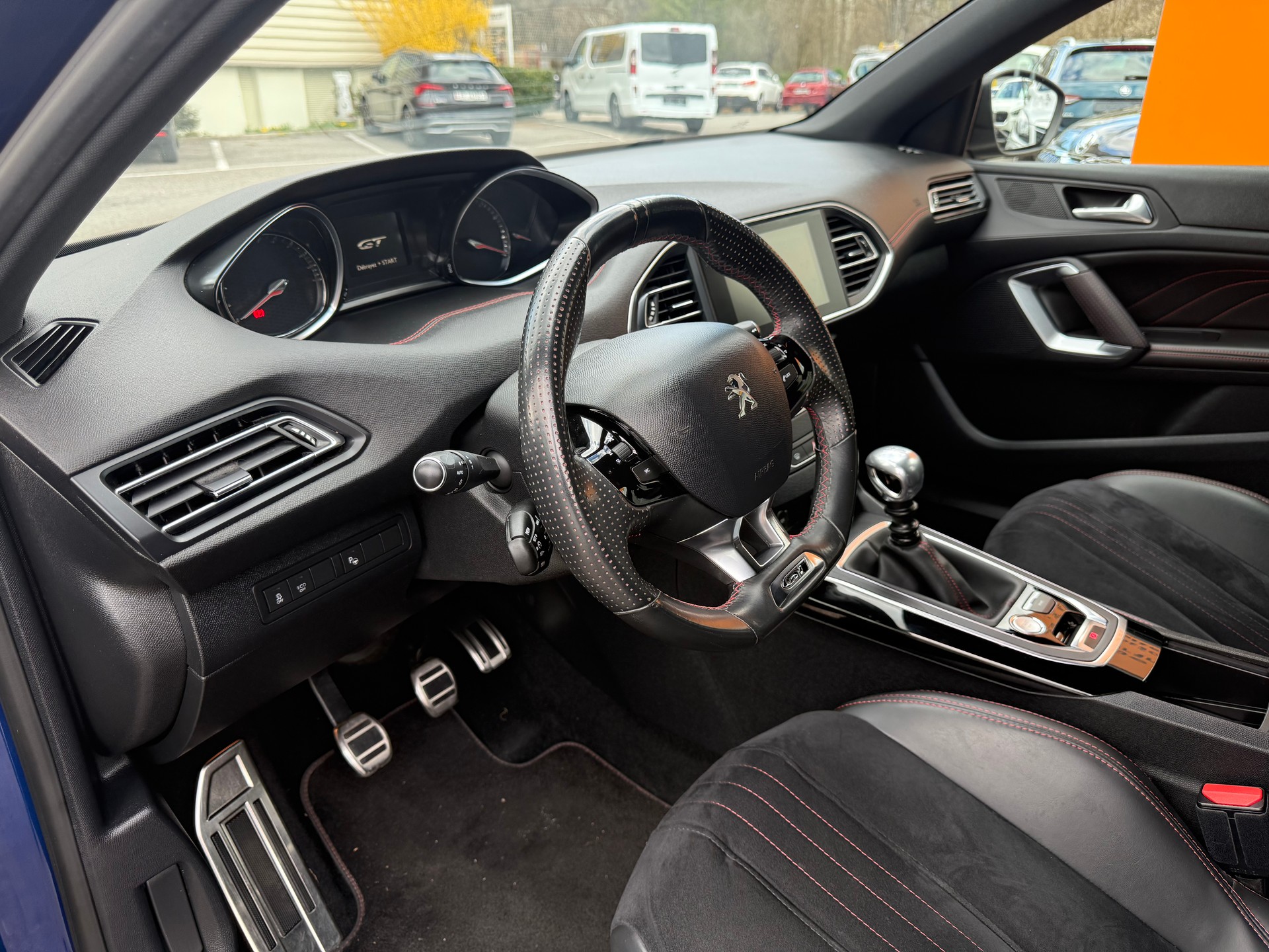 PEUGEOT 308 1.6 e-THP GT-image-5