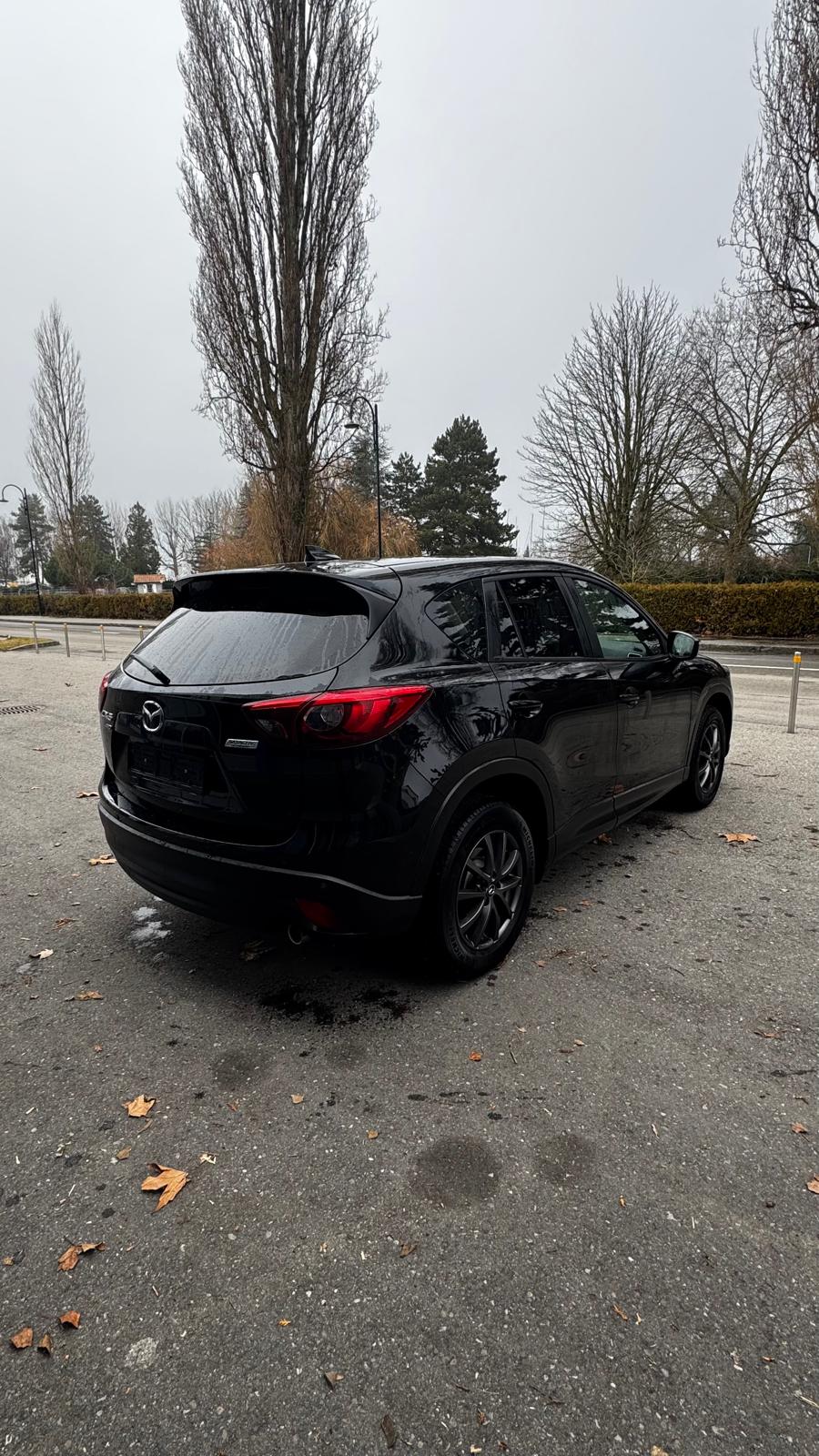 MAZDA CX-5 2.5 Revolution AWD Skyactive-G Automatic-image-3