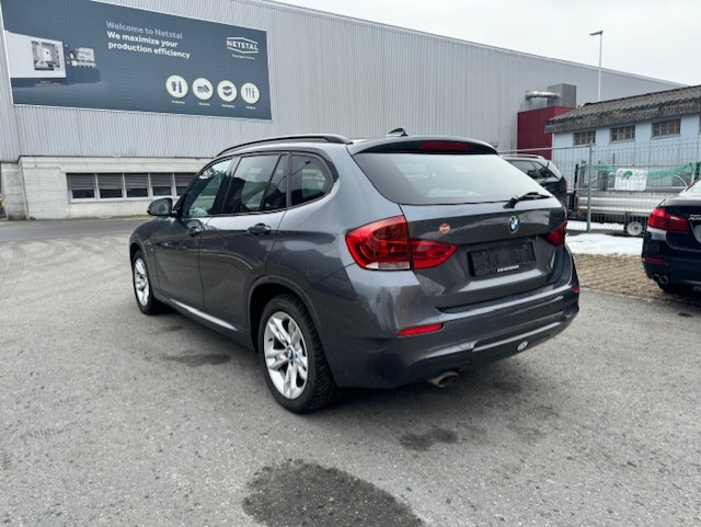 BMW X1 xDrive 20d Sport Line M-Paket-image-1